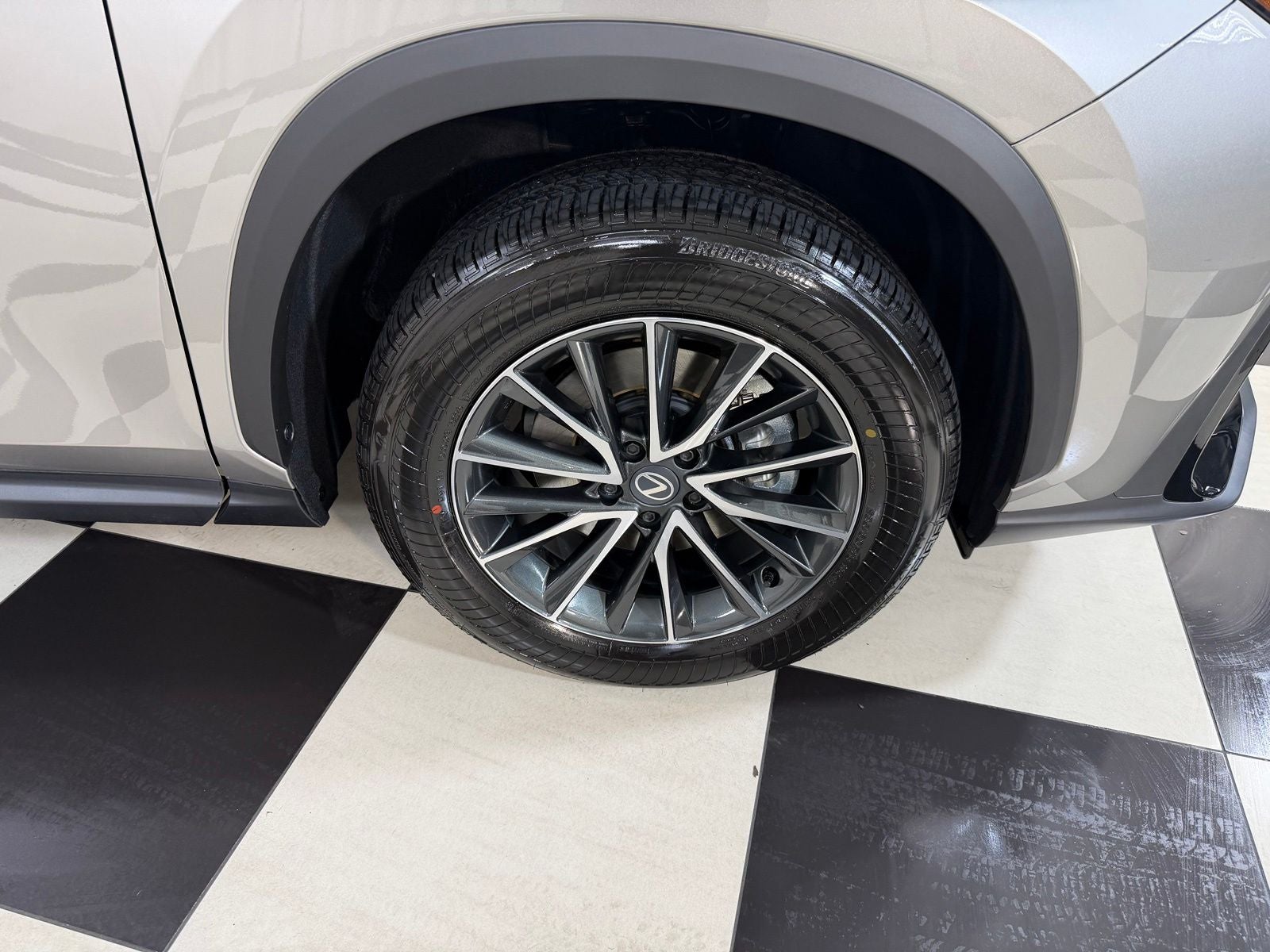 2026 Lexus NX 350 PREMIUM AWD