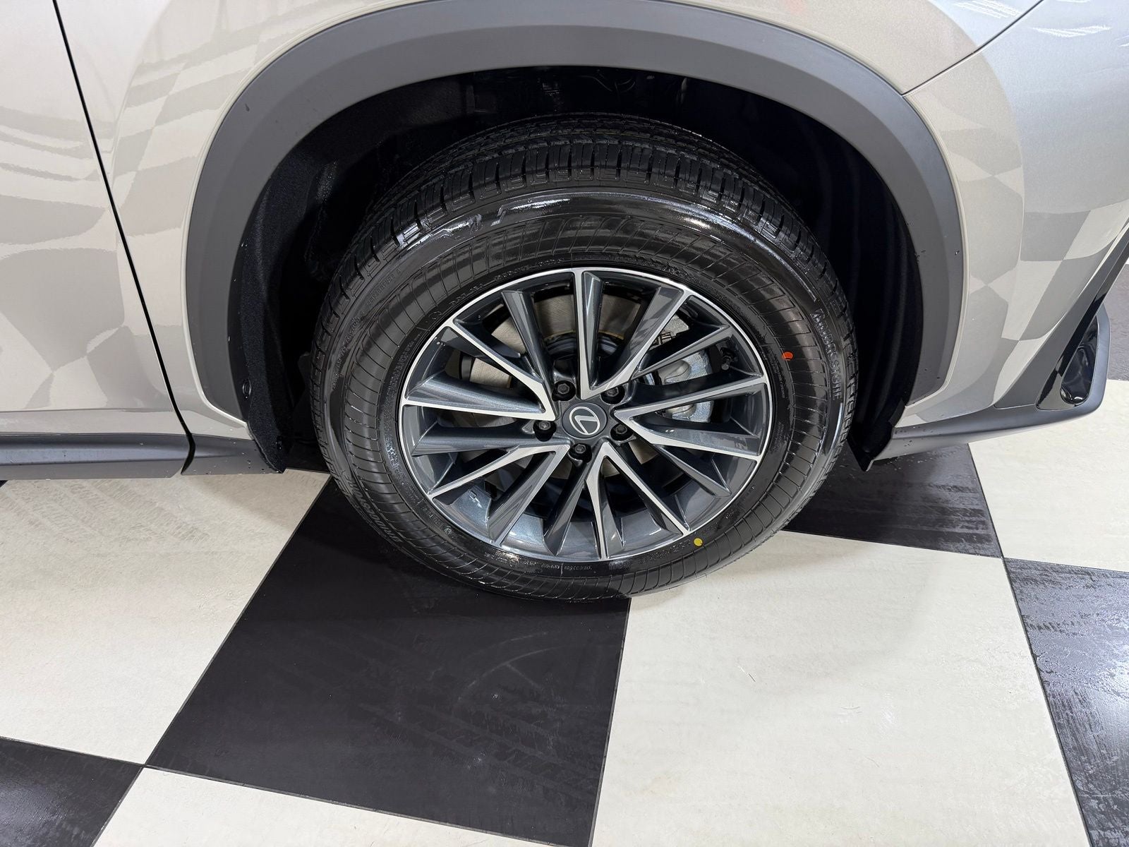 2026 Lexus NX 350 PREMIUM AWD