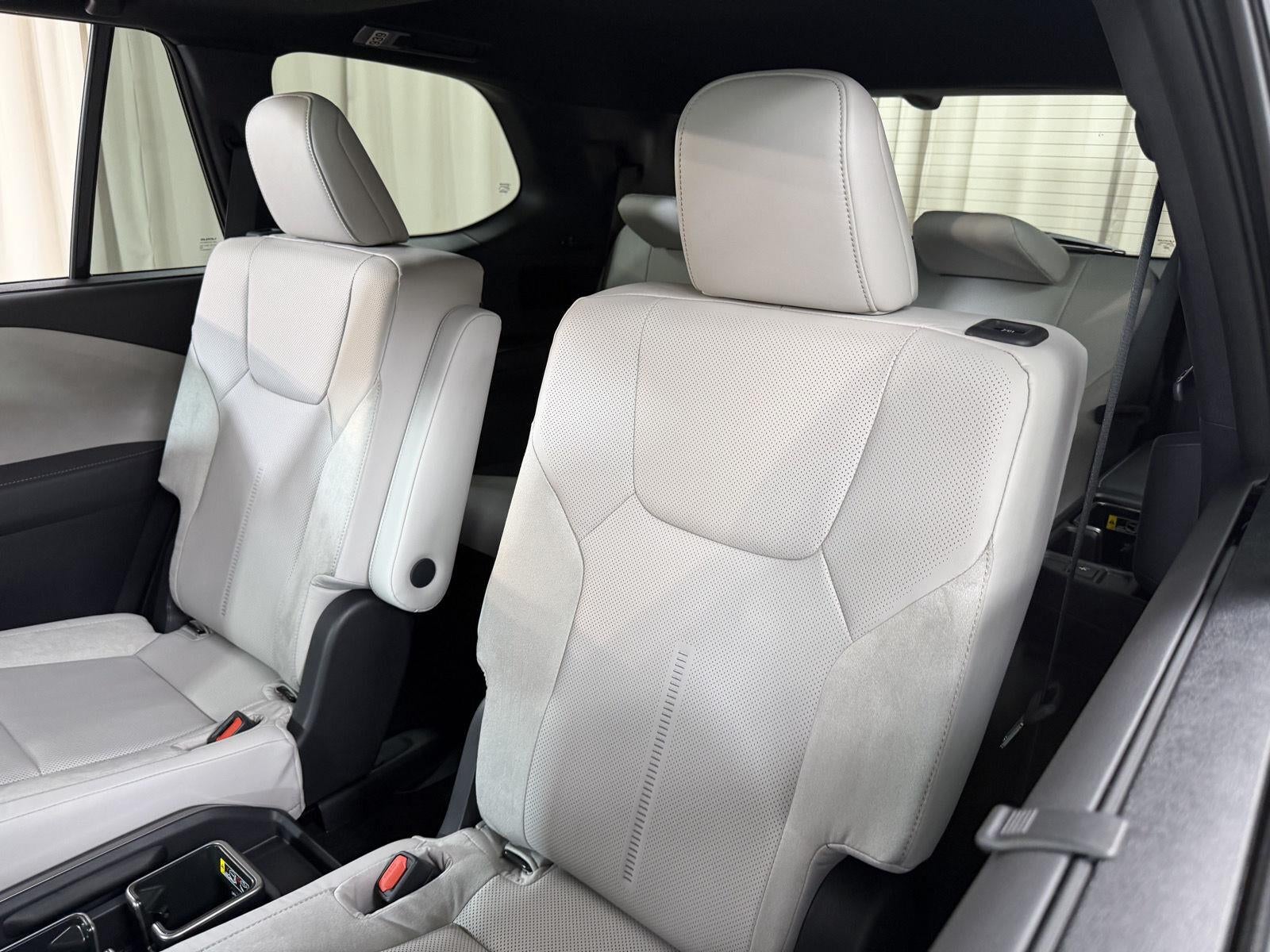 2026 Lexus TX 350 Luxury - Photo 12