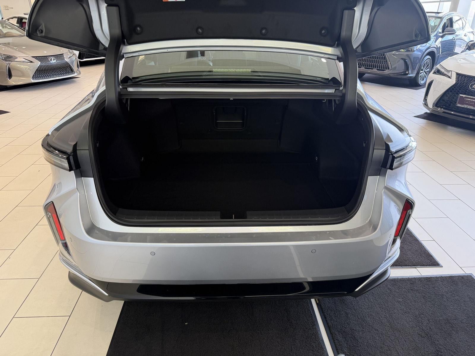 2026 Lexus ES BEV 12