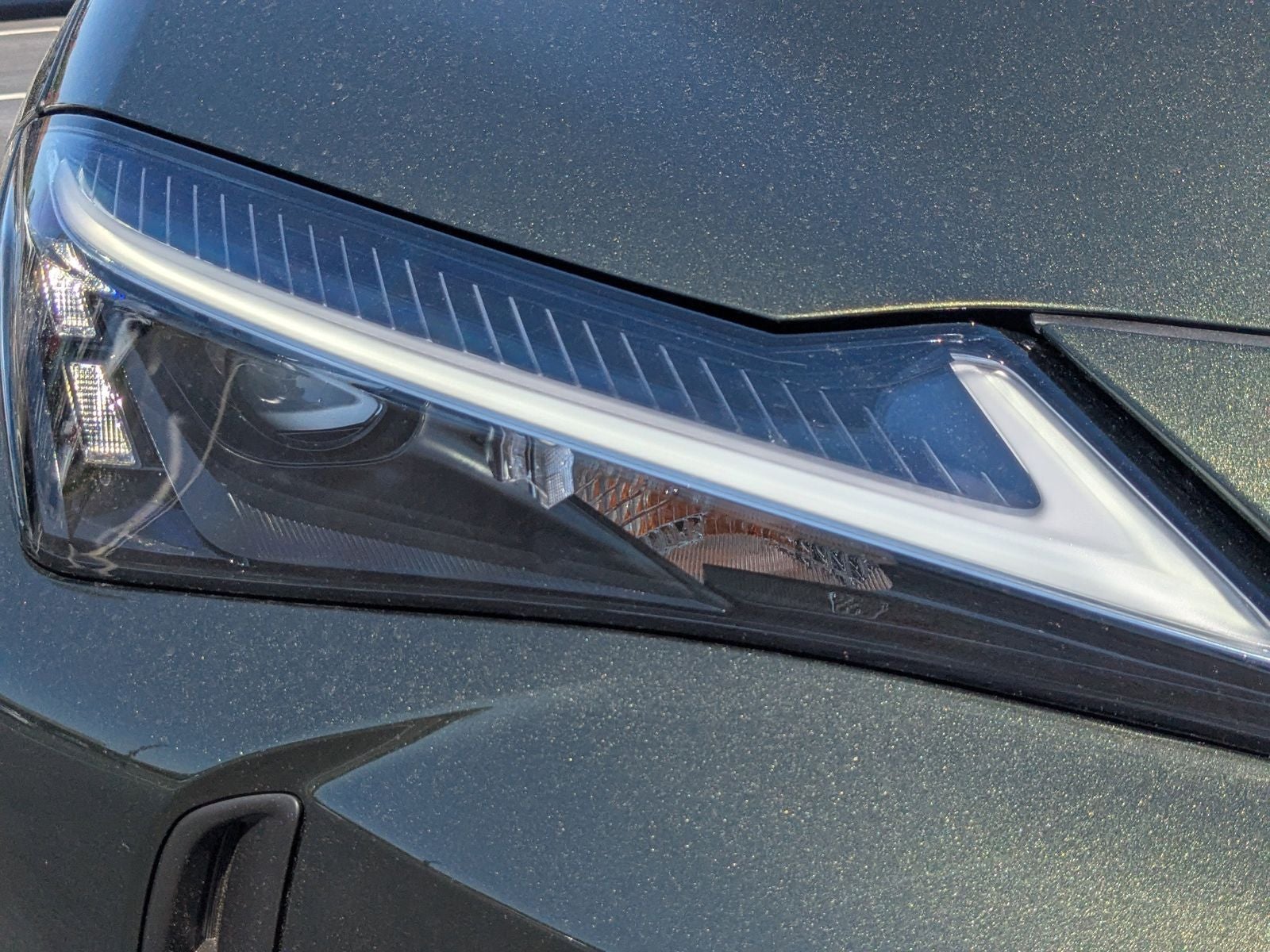 2026 Lexus UX HYBRID UX 300h PREMIUM AWD