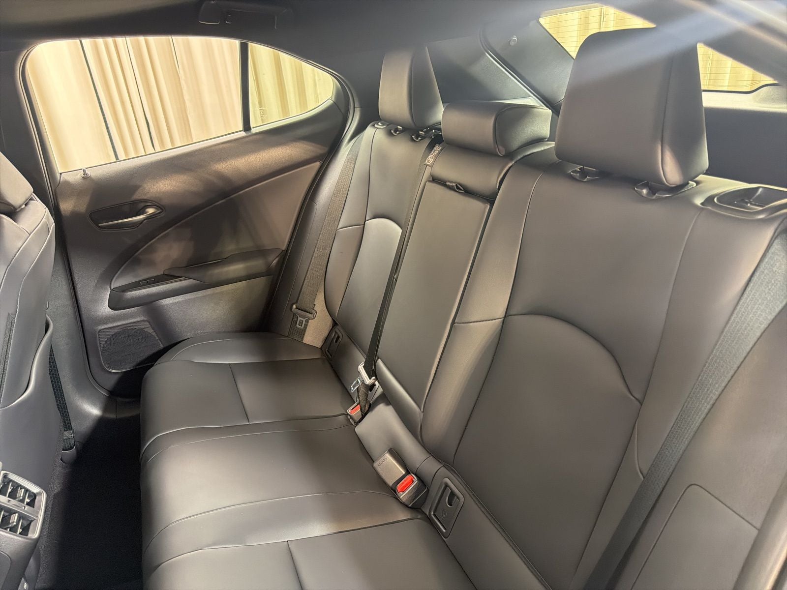 2026 Lexus UX HYBRID UX 300h PREMIUM AWD