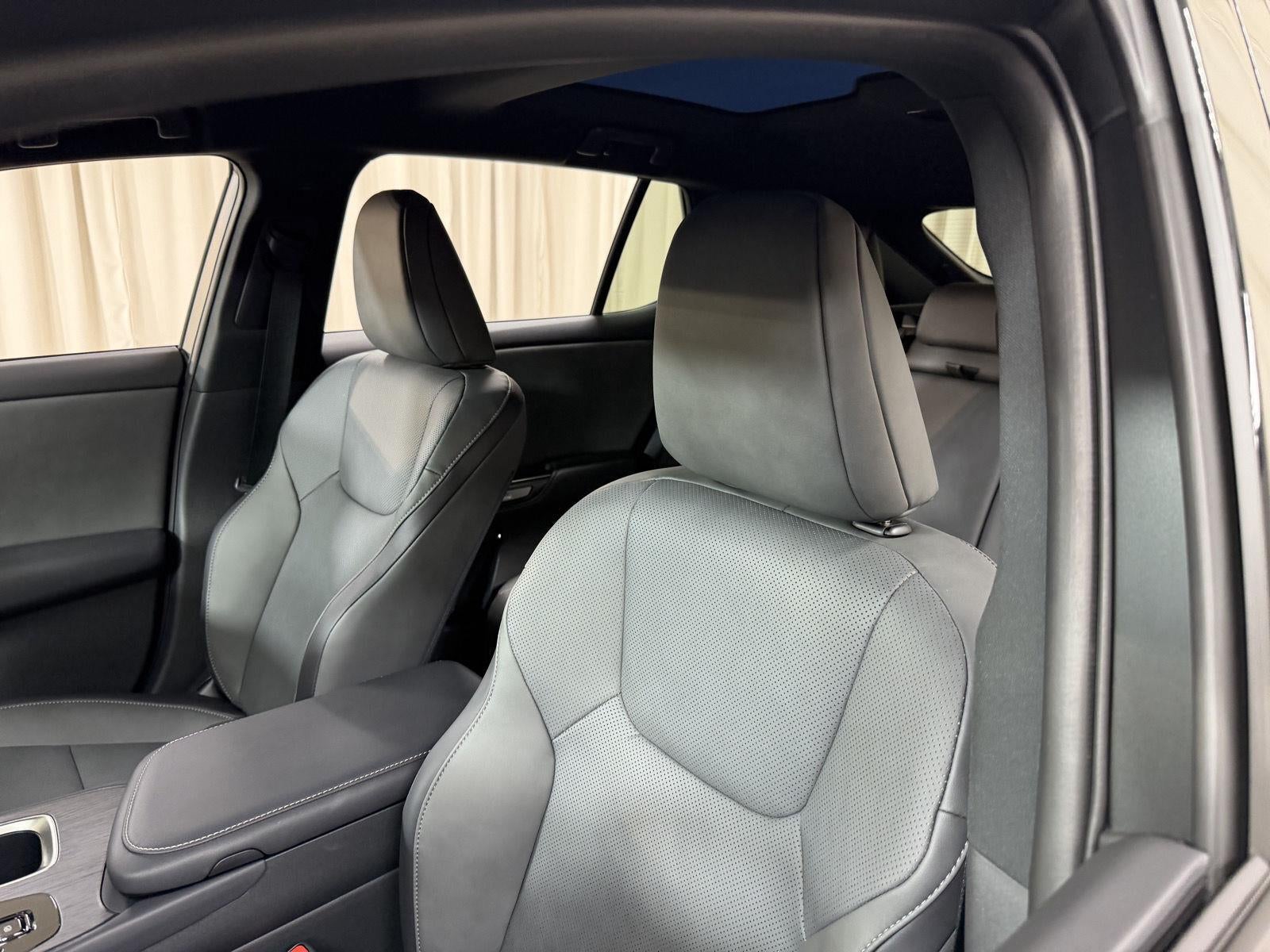 2026 Lexus RZ 450e PREMIUM AWD