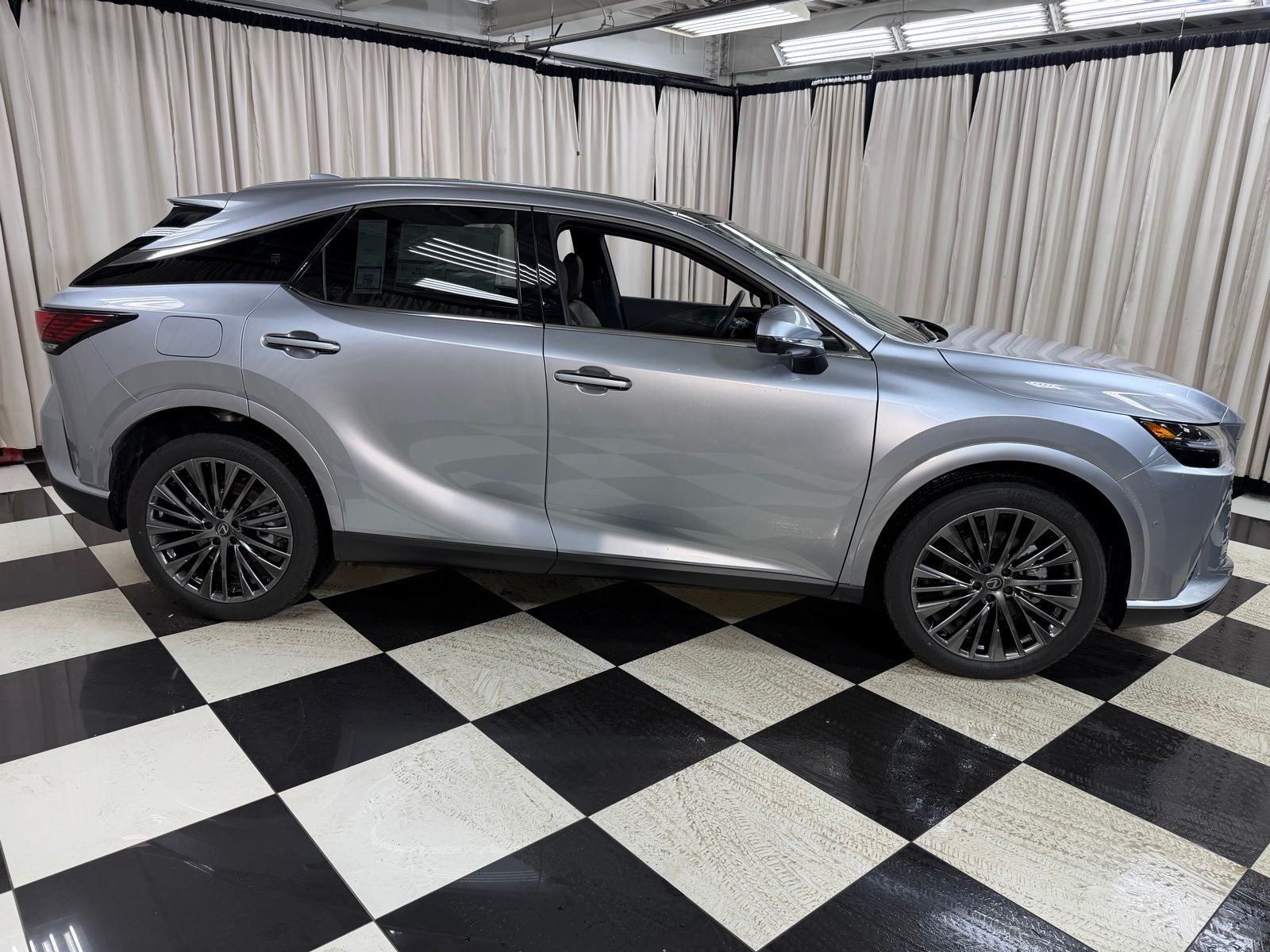 2026 Lexus RX PLUG-IN HYBRID ELECTRIC VEHICLE RX 450h+ LUXURY AWD
