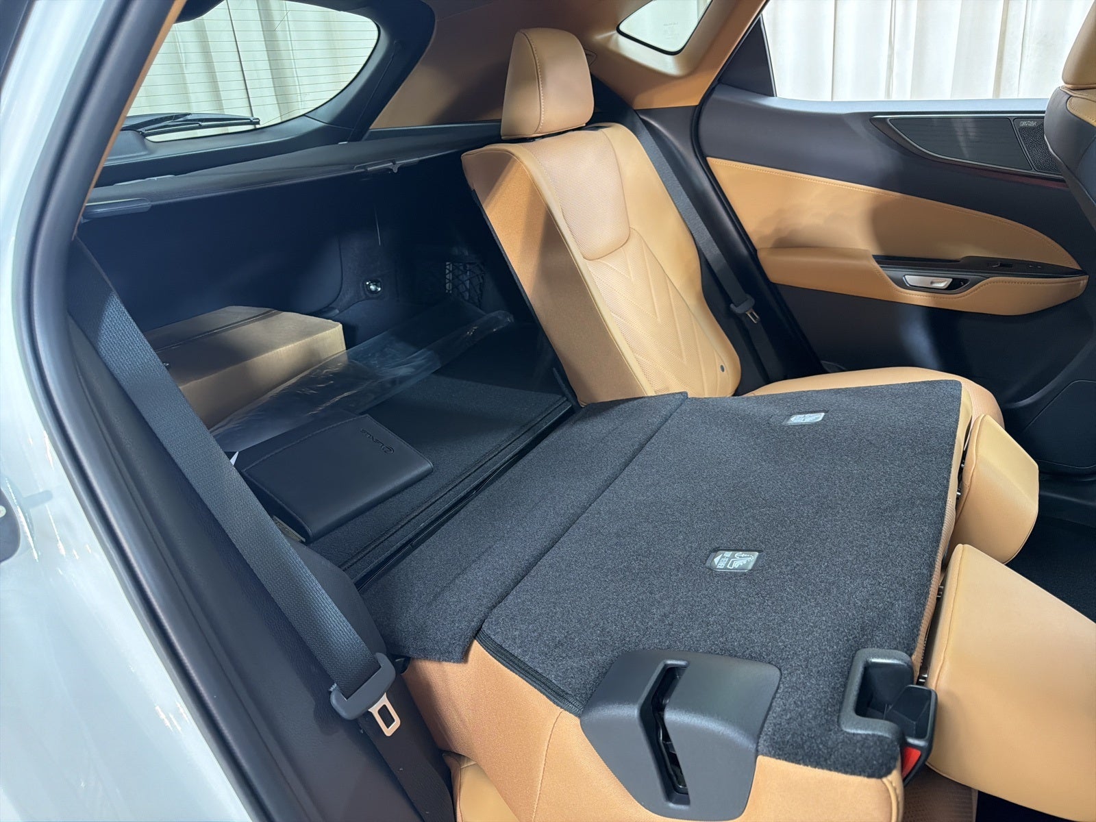 2026 Lexus NX PLUG-IN HYBRID ELECTRIC VEHICLE NX 450h+ LUXURY AWD