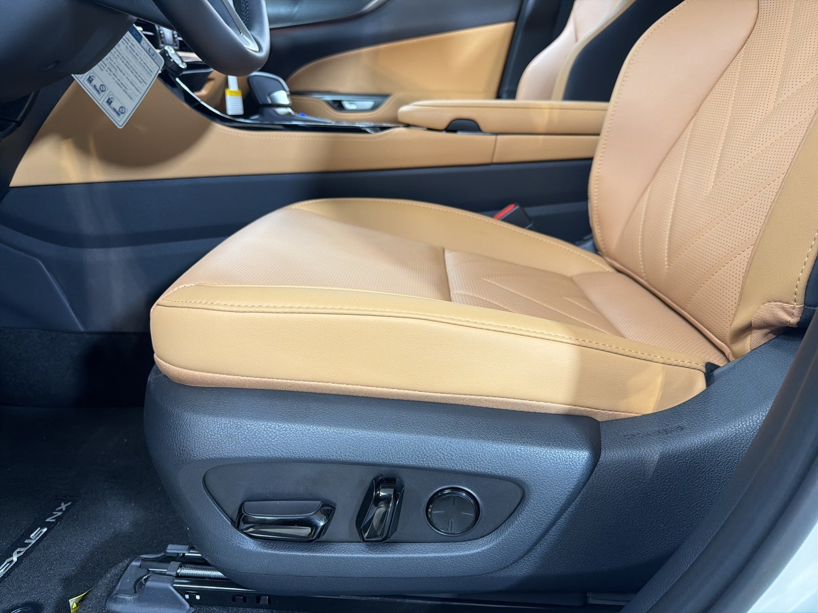 2026 Lexus NX PLUG-IN HYBRID ELECTRIC VEHICLE NX 450h+ LUXURY AWD