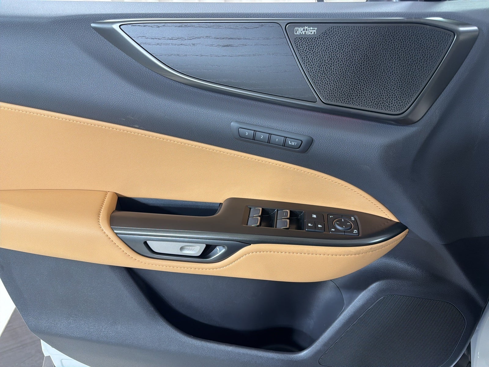 2026 Lexus NX PLUG-IN HYBRID ELECTRIC VEHICLE NX 450h+ LUXURY AWD