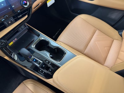 2026 Lexus NX PLUG-IN HYBRID ELECTRIC VEHICLE NX 450h+ LUXURY AWD