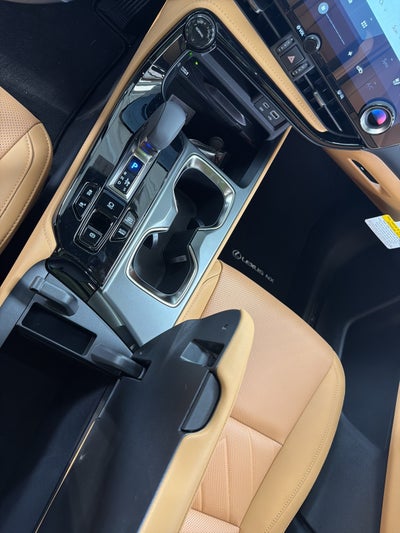 2026 Lexus NX PLUG-IN HYBRID ELECTRIC VEHICLE NX 450h+ LUXURY AWD