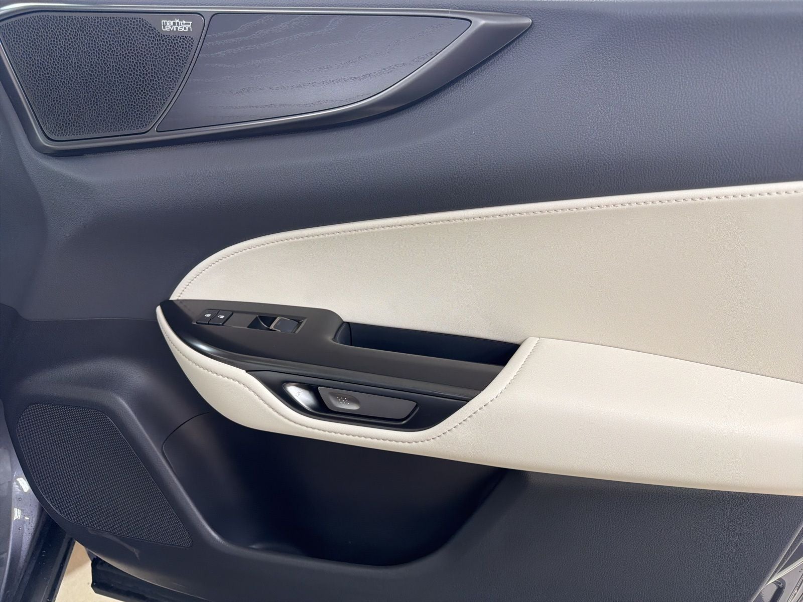 2026 Lexus NX PLUG-IN HYBRID ELECTRIC VEHICLE NX 450h+ LUXURY AWD