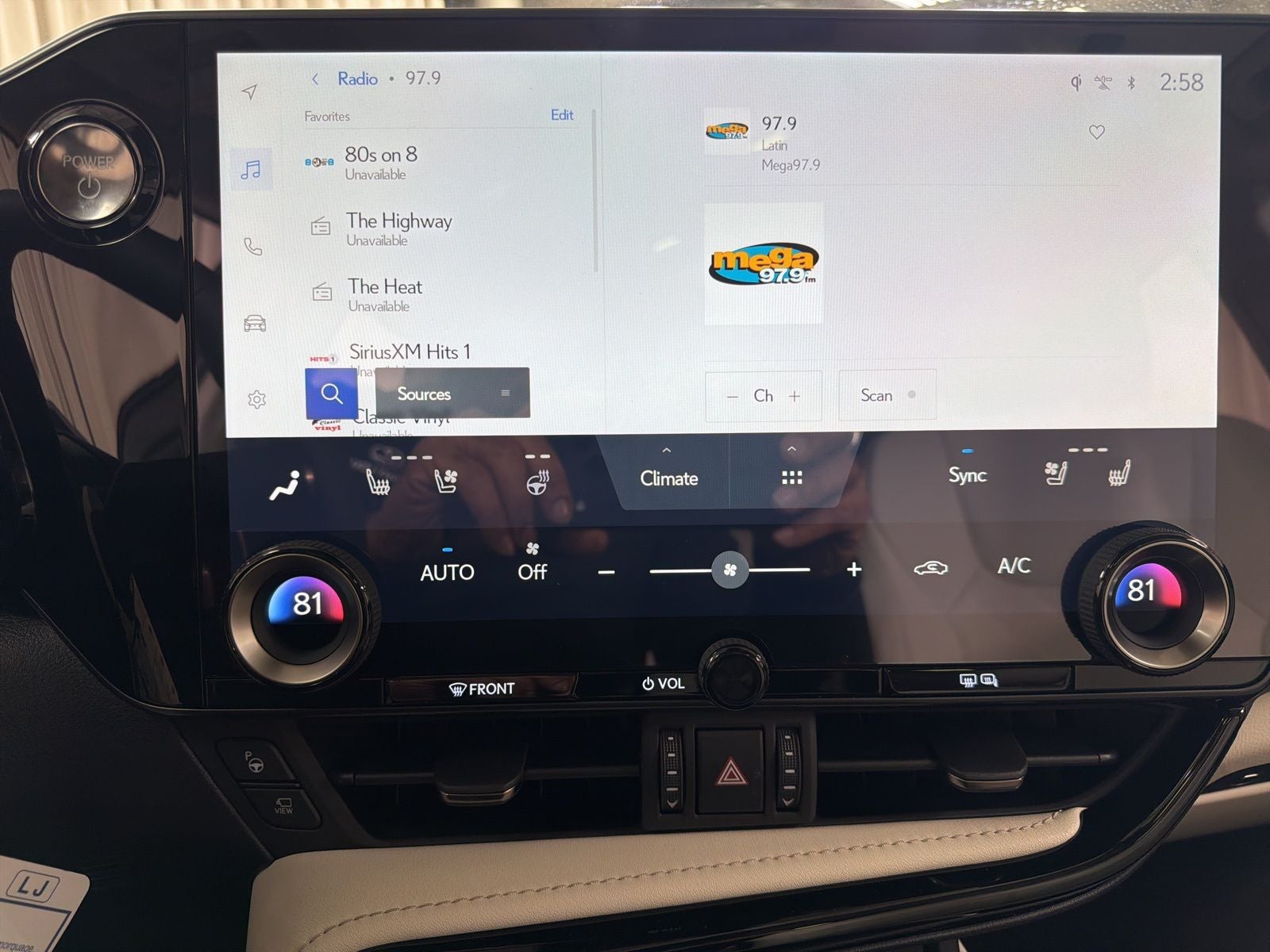 2026 Lexus NX PLUG-IN HYBRID ELECTRIC VEHICLE NX 450h+ LUXURY AWD