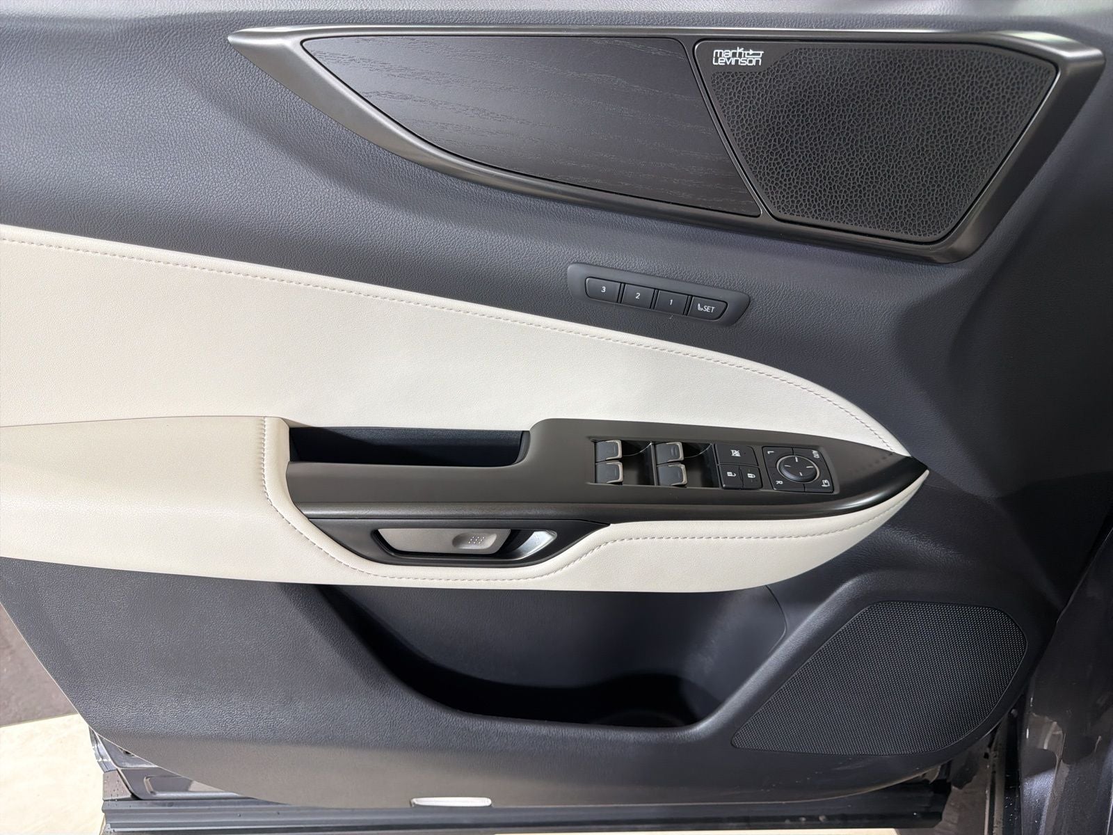 2026 Lexus NX PLUG-IN HYBRID ELECTRIC VEHICLE NX 450h+ LUXURY AWD