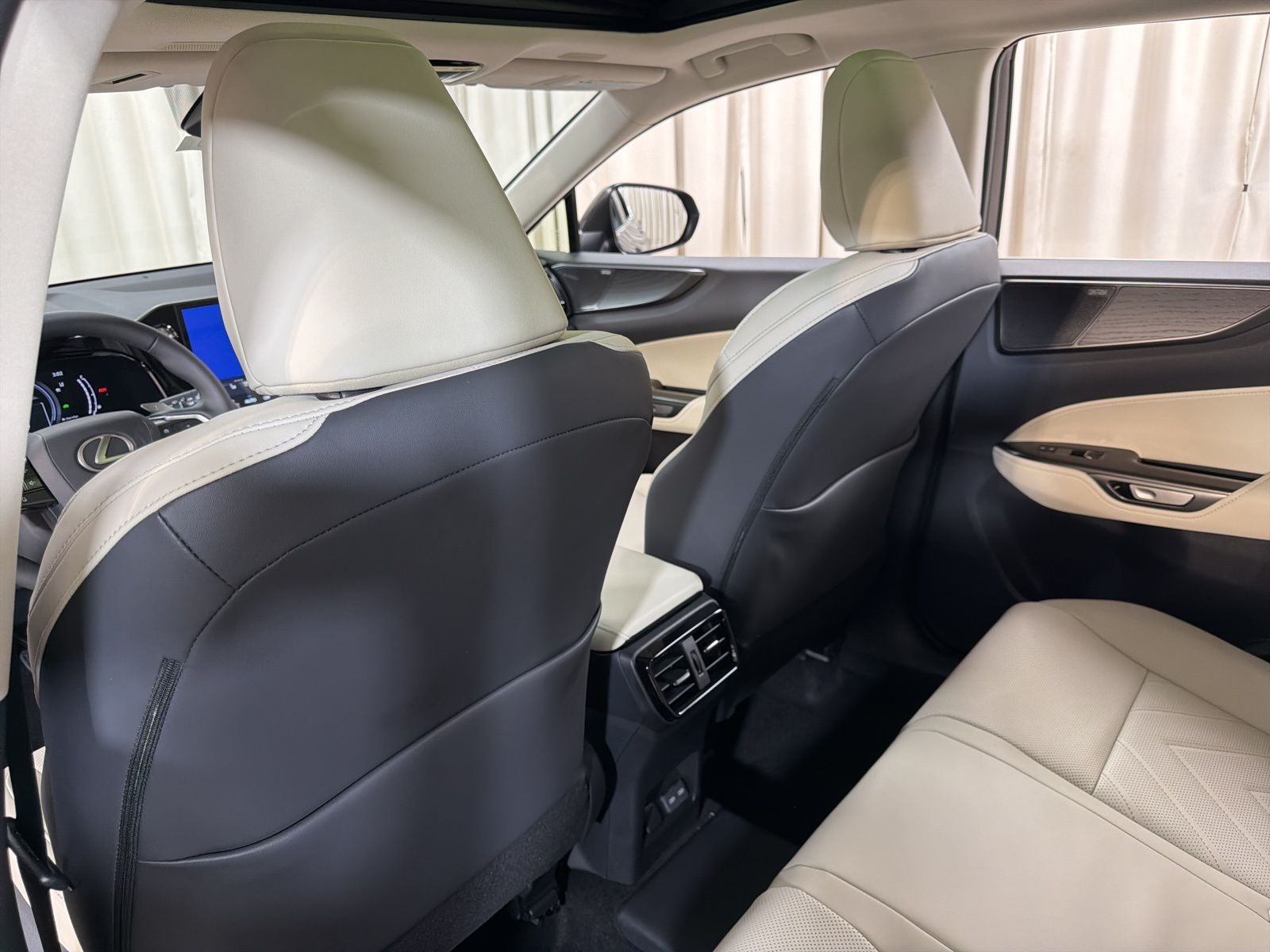 2026 Lexus NX PLUG-IN HYBRID ELECTRIC VEHICLE NX 450h+ LUXURY AWD