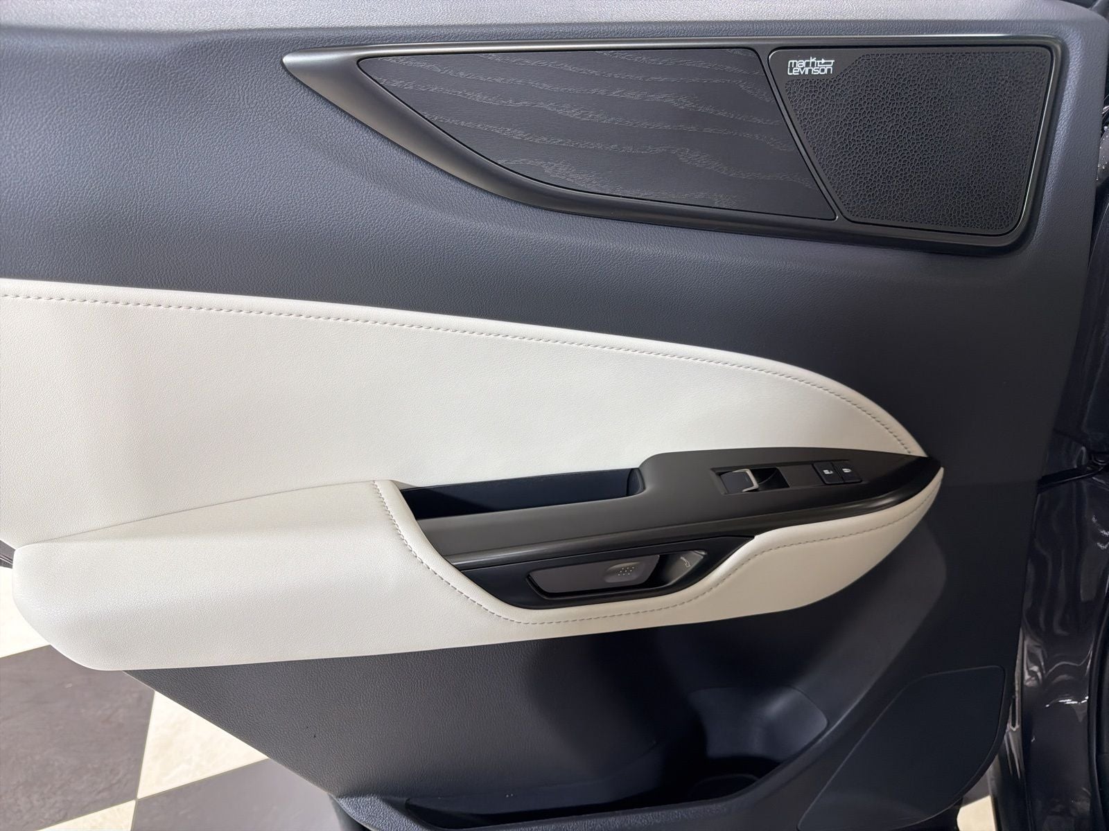 2026 Lexus NX PLUG-IN HYBRID ELECTRIC VEHICLE NX 450h+ LUXURY AWD