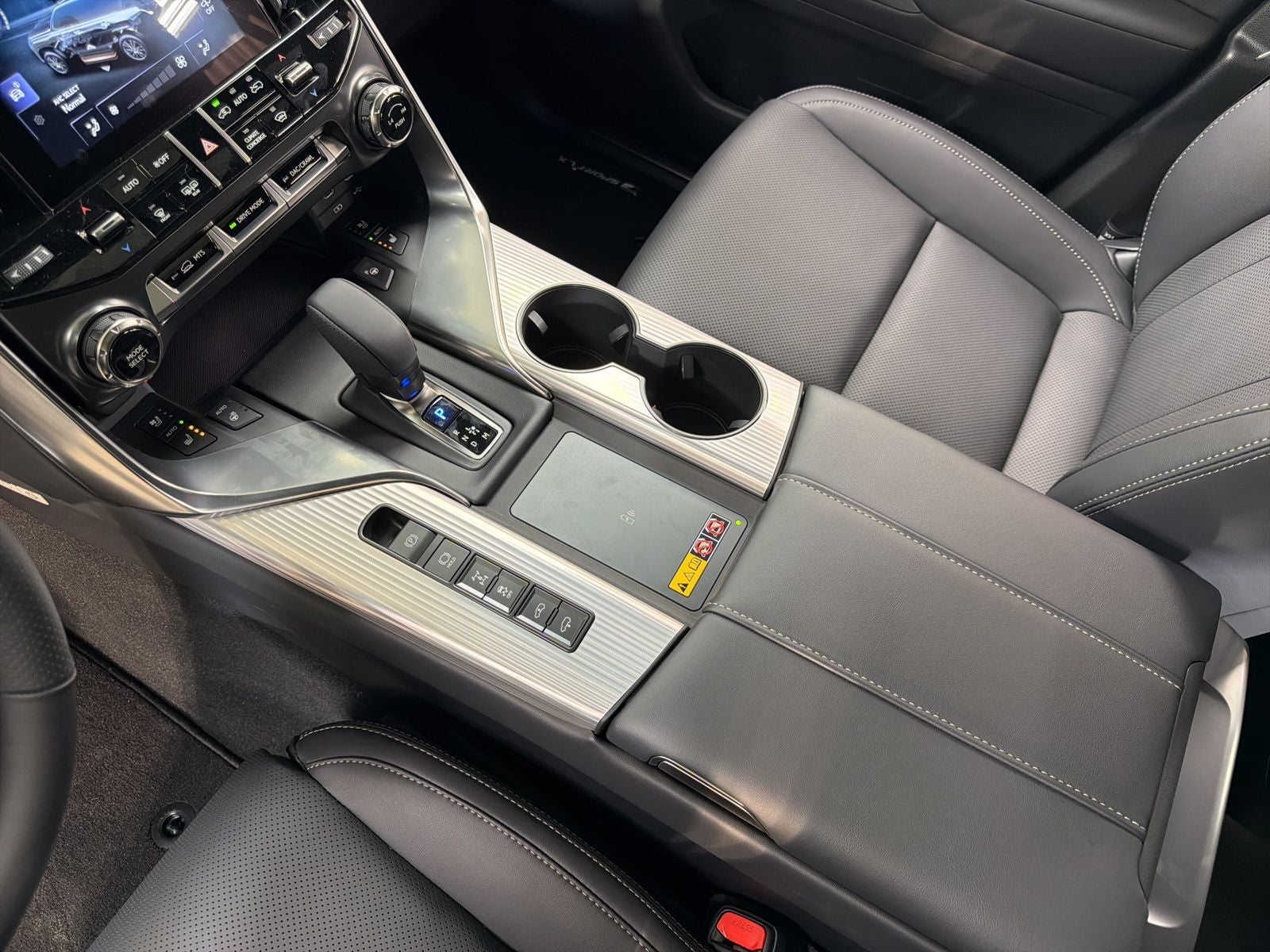 2026 Lexus LX HYBRID LX 700h F SPORT HANDLING