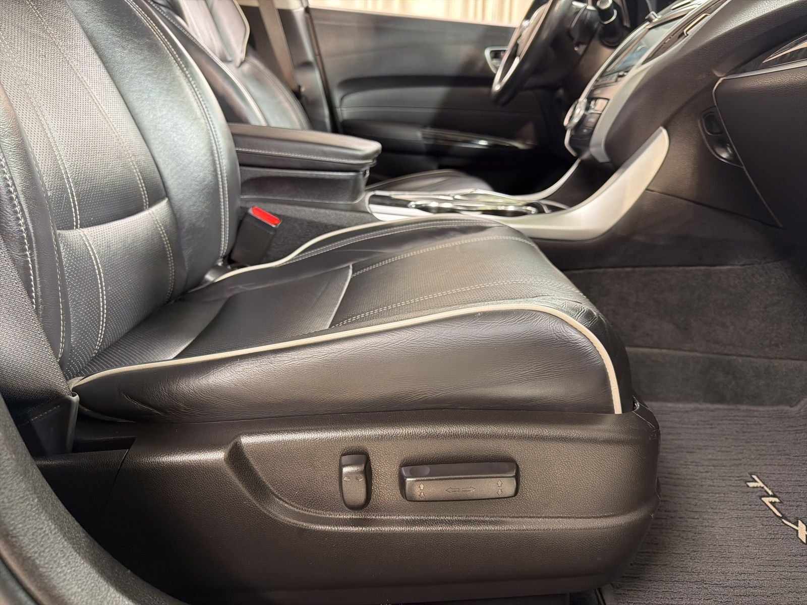 2018 Acura TLX 3.5L V6 w/Technology Package