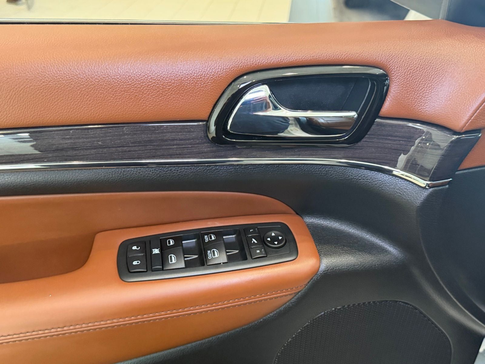 2020 Jeep Grand Cherokee Overland