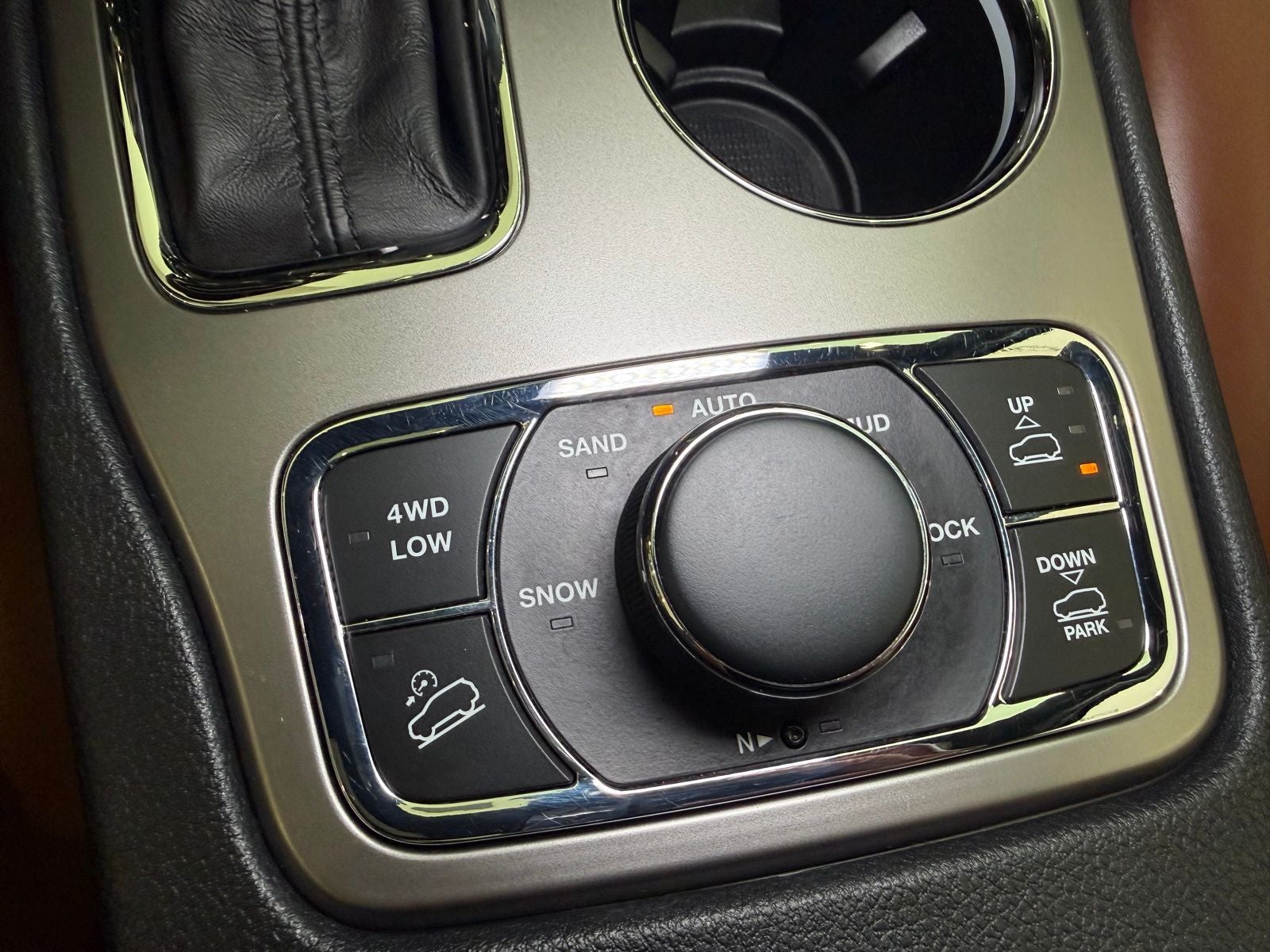 2020 Jeep Grand Cherokee Overland