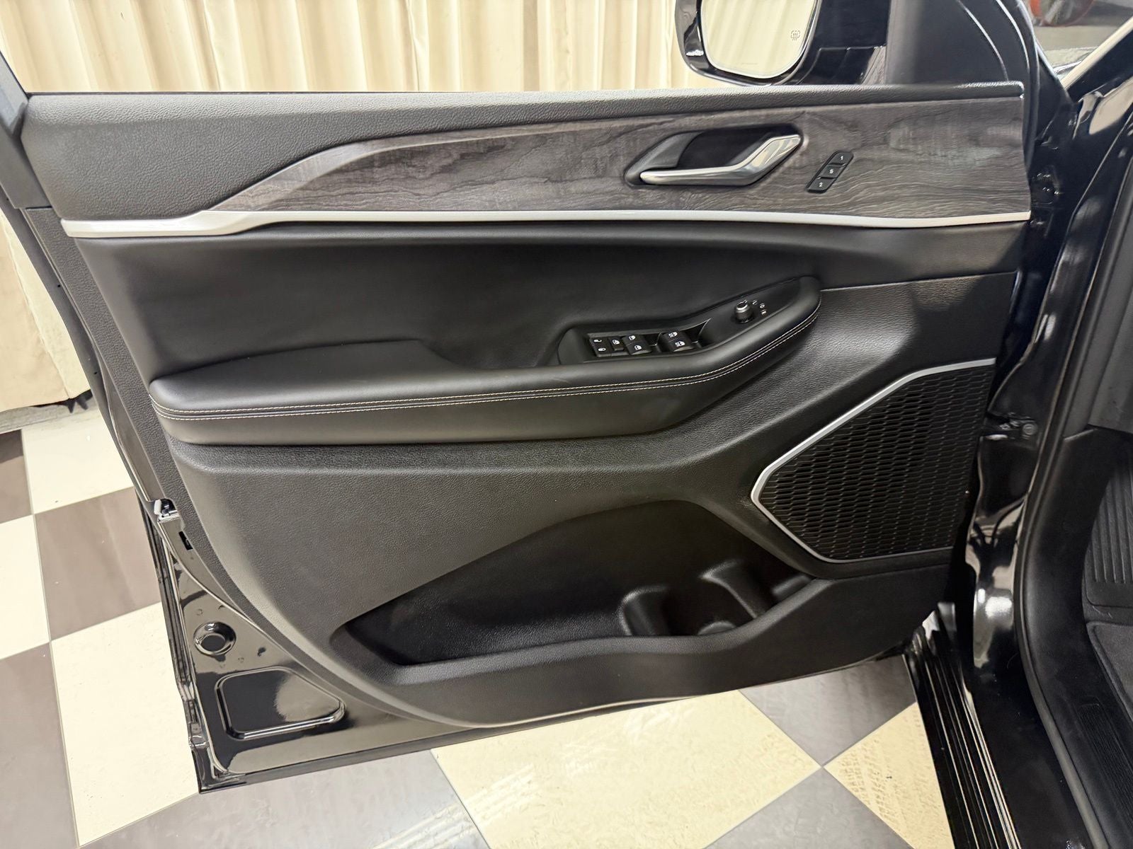 2025 Jeep Grand Cherokee 4xe