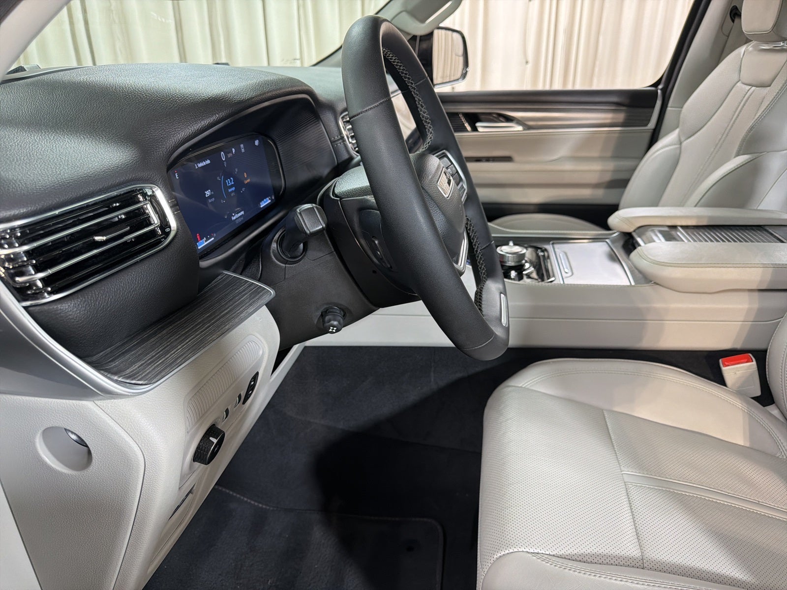 2024 Jeep Wagoneer Series II