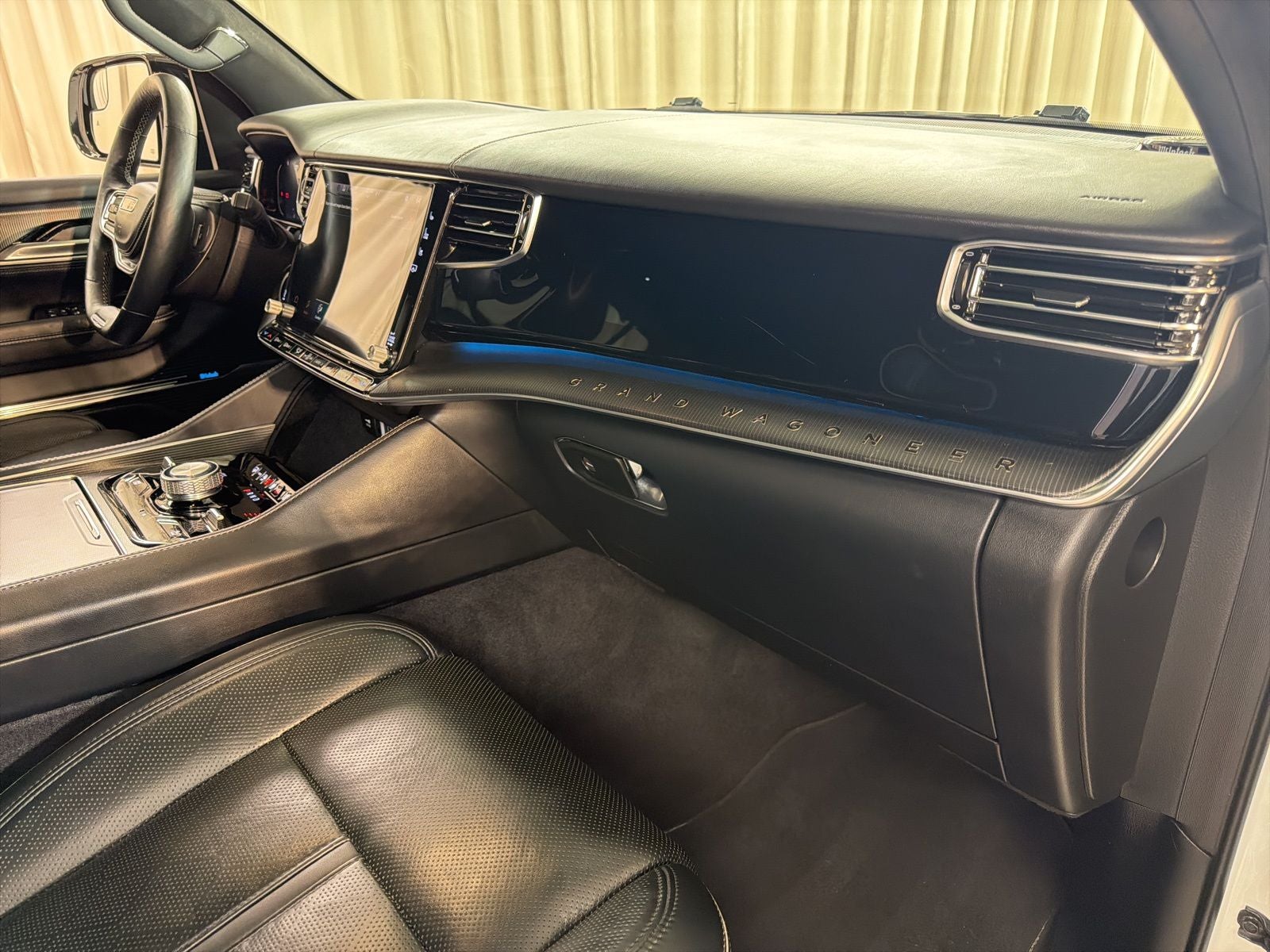 2024 Jeep Grand Wagoneer Series II - Photo 35