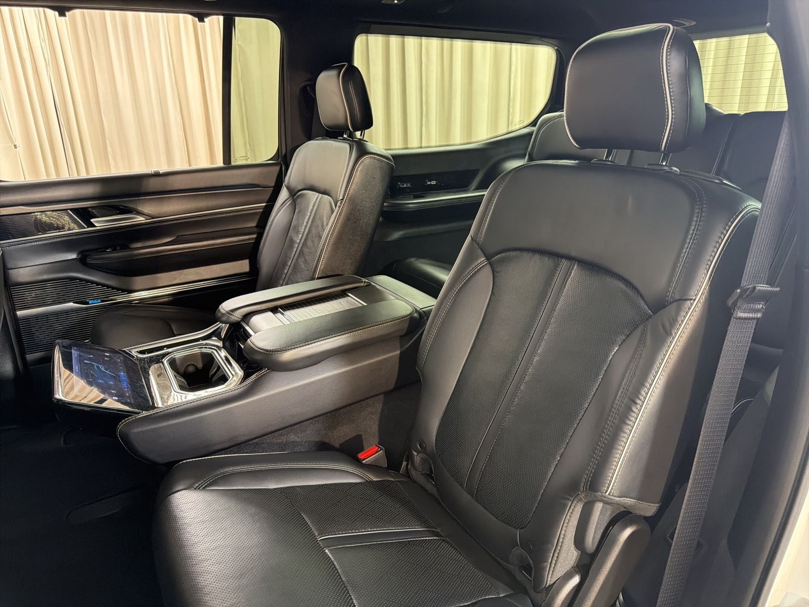 2024 Jeep Grand Wagoneer Series II - Photo 53