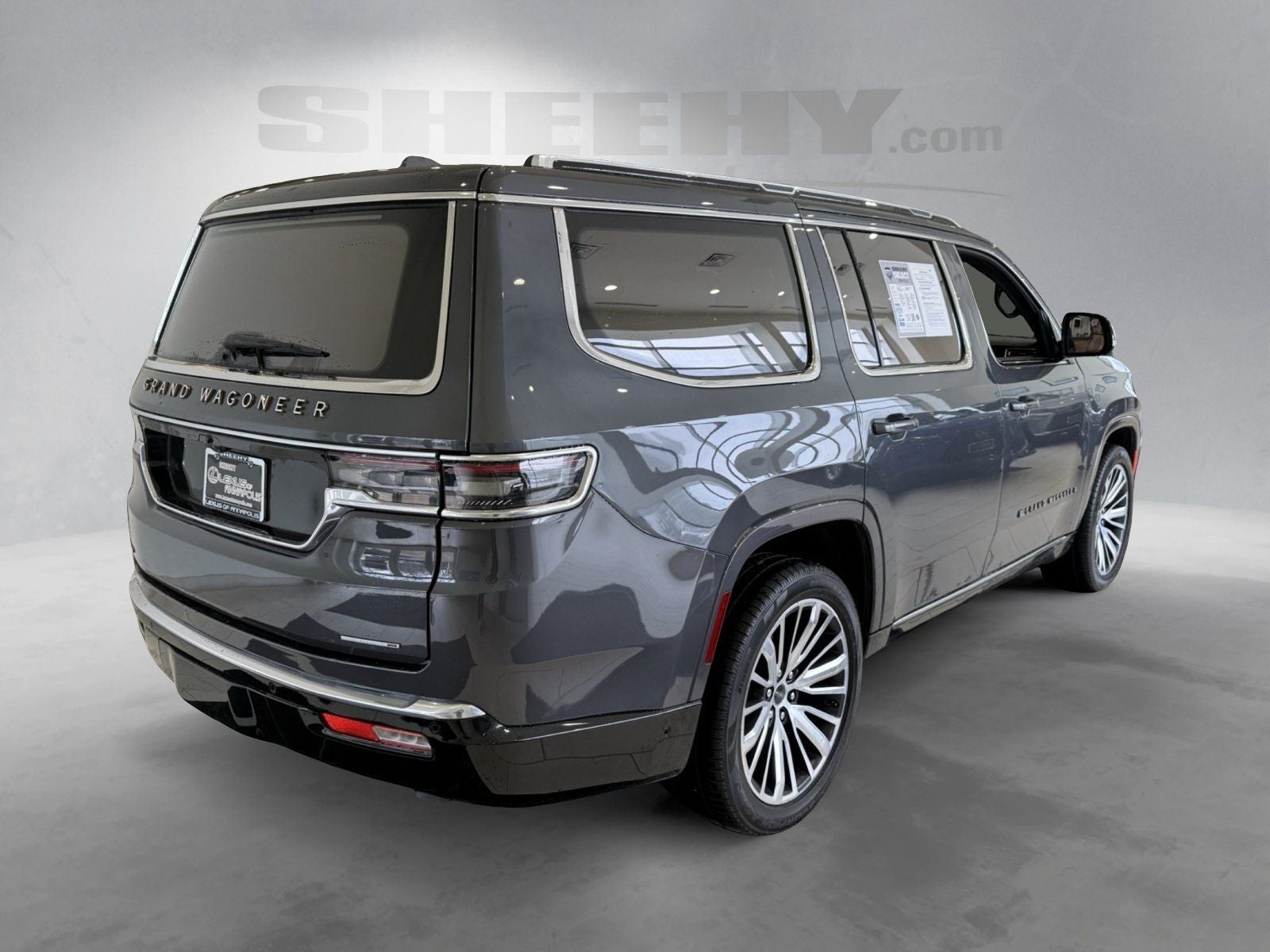 2022 Jeep Grand Wagoneer Series III