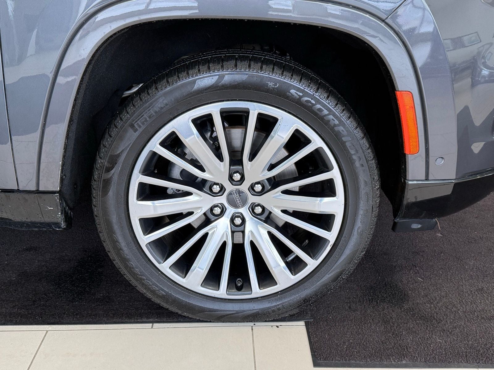 2022 Jeep Grand Wagoneer Series III