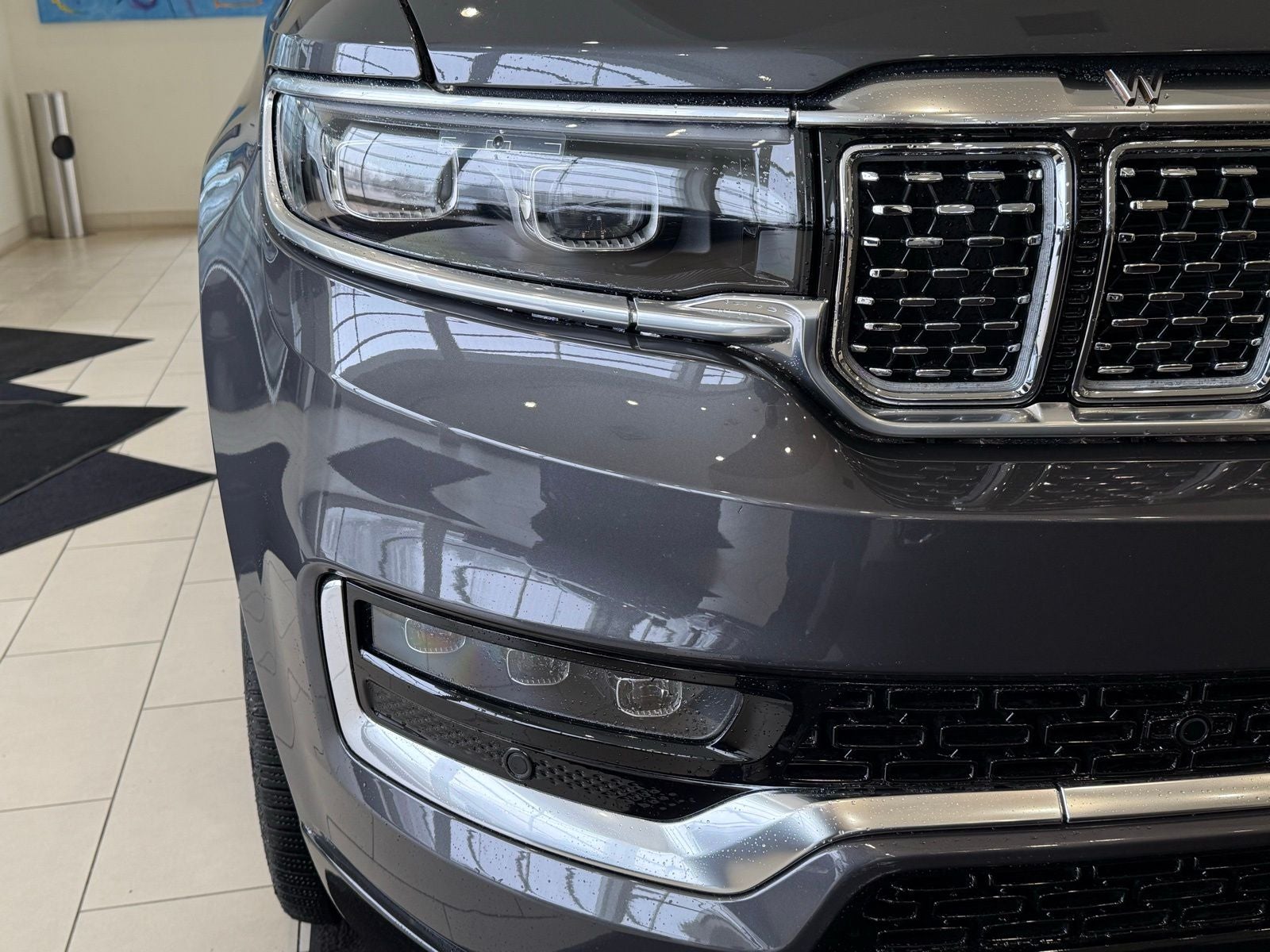 2022 Jeep Grand Wagoneer Series III