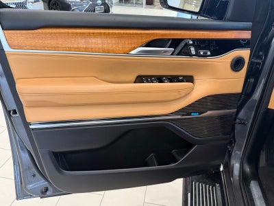 2022 Jeep Grand Wagoneer Series III