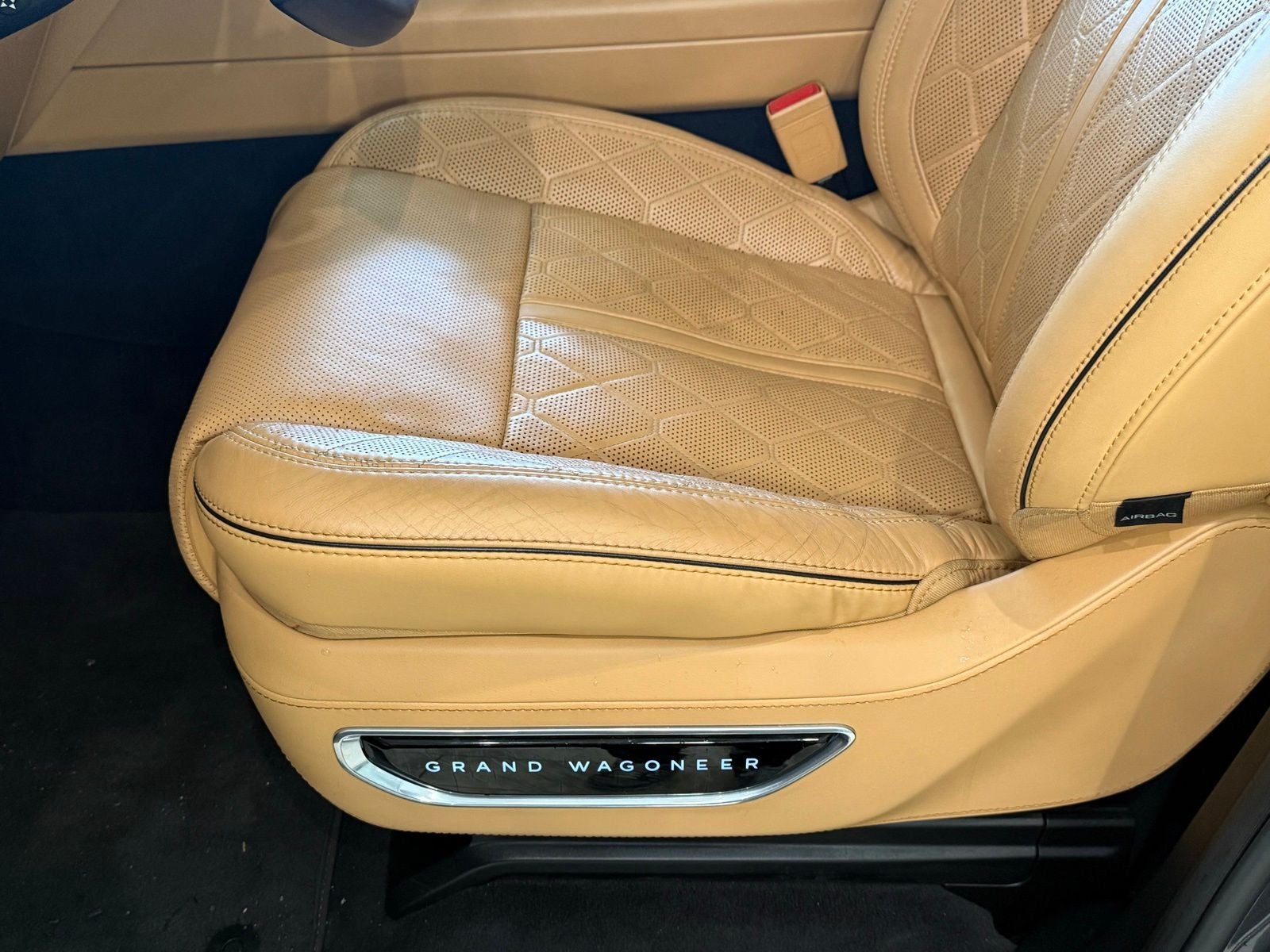 2022 Jeep Grand Wagoneer Series III