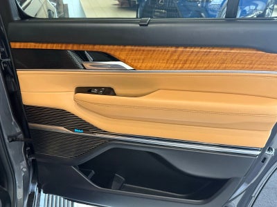 2022 Jeep Grand Wagoneer Series III