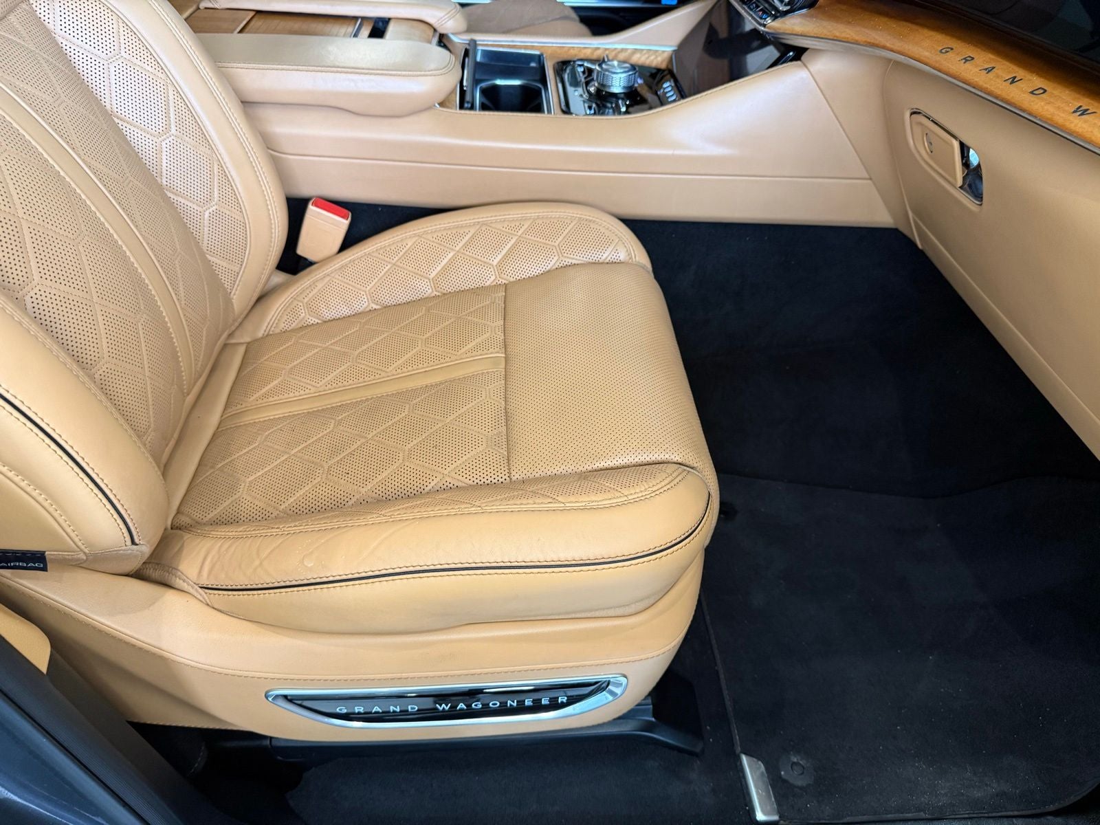 2022 Jeep Grand Wagoneer Series III