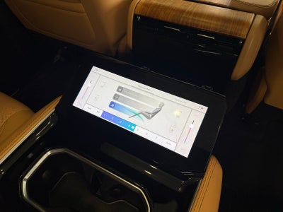 2022 Jeep Grand Wagoneer Series III