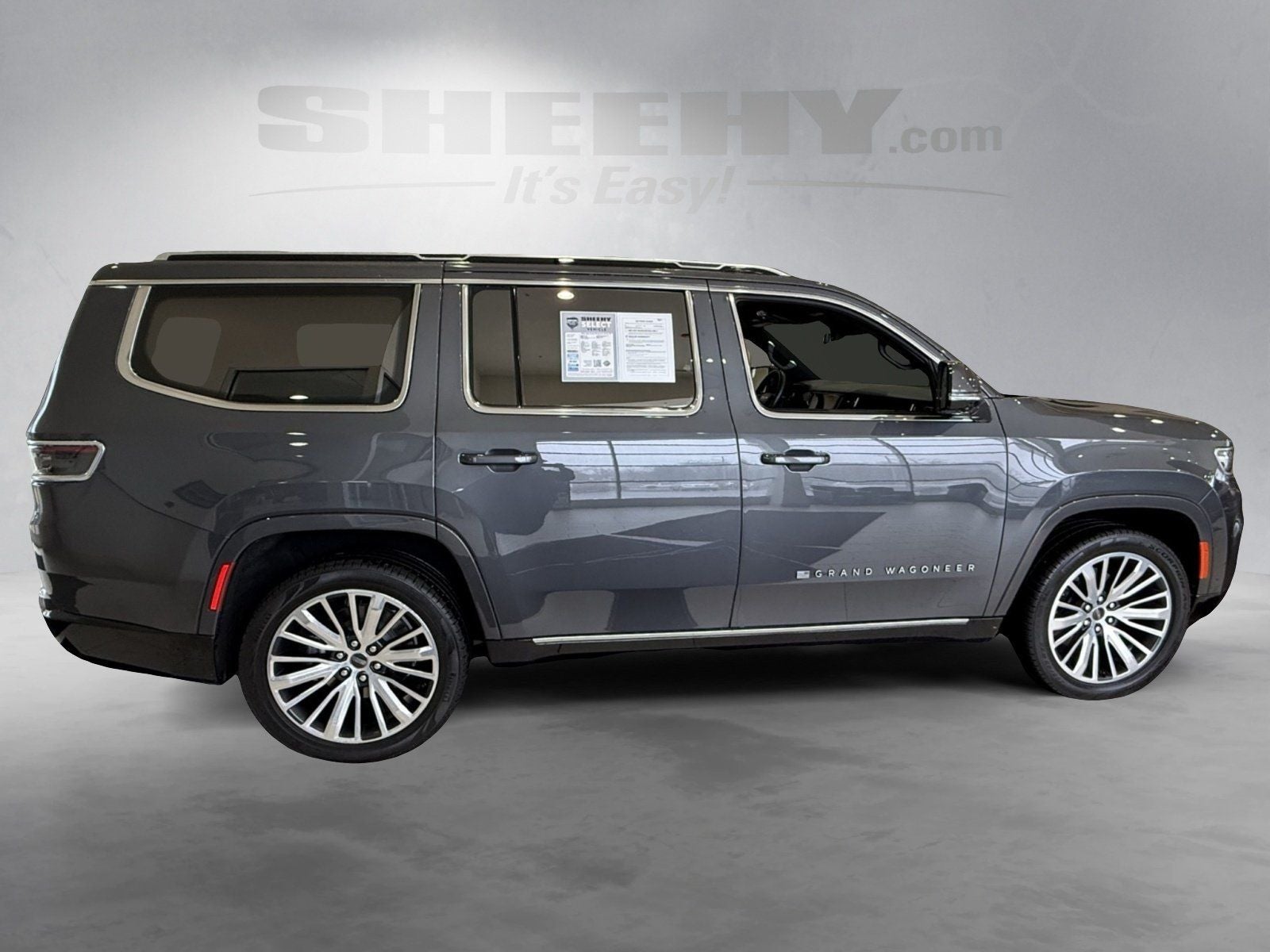 2022 Jeep Grand Wagoneer Series III