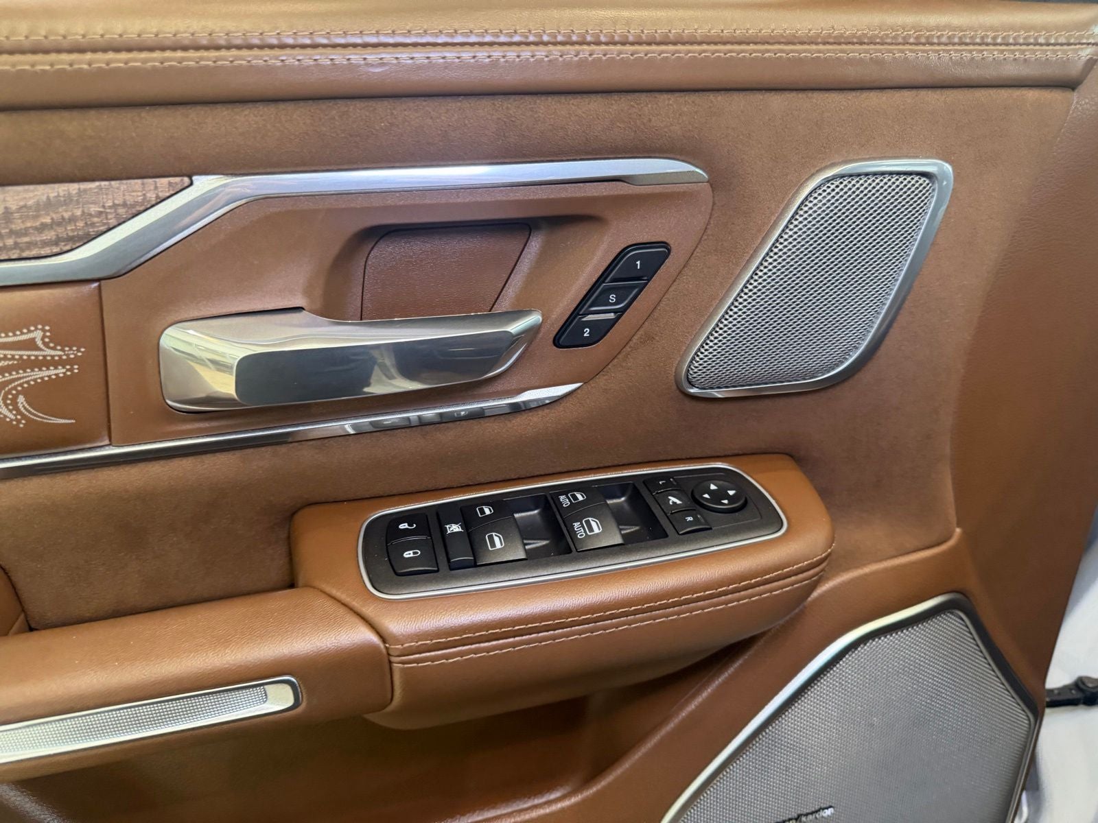 2023 RAM 1500 Laramie Longhorn