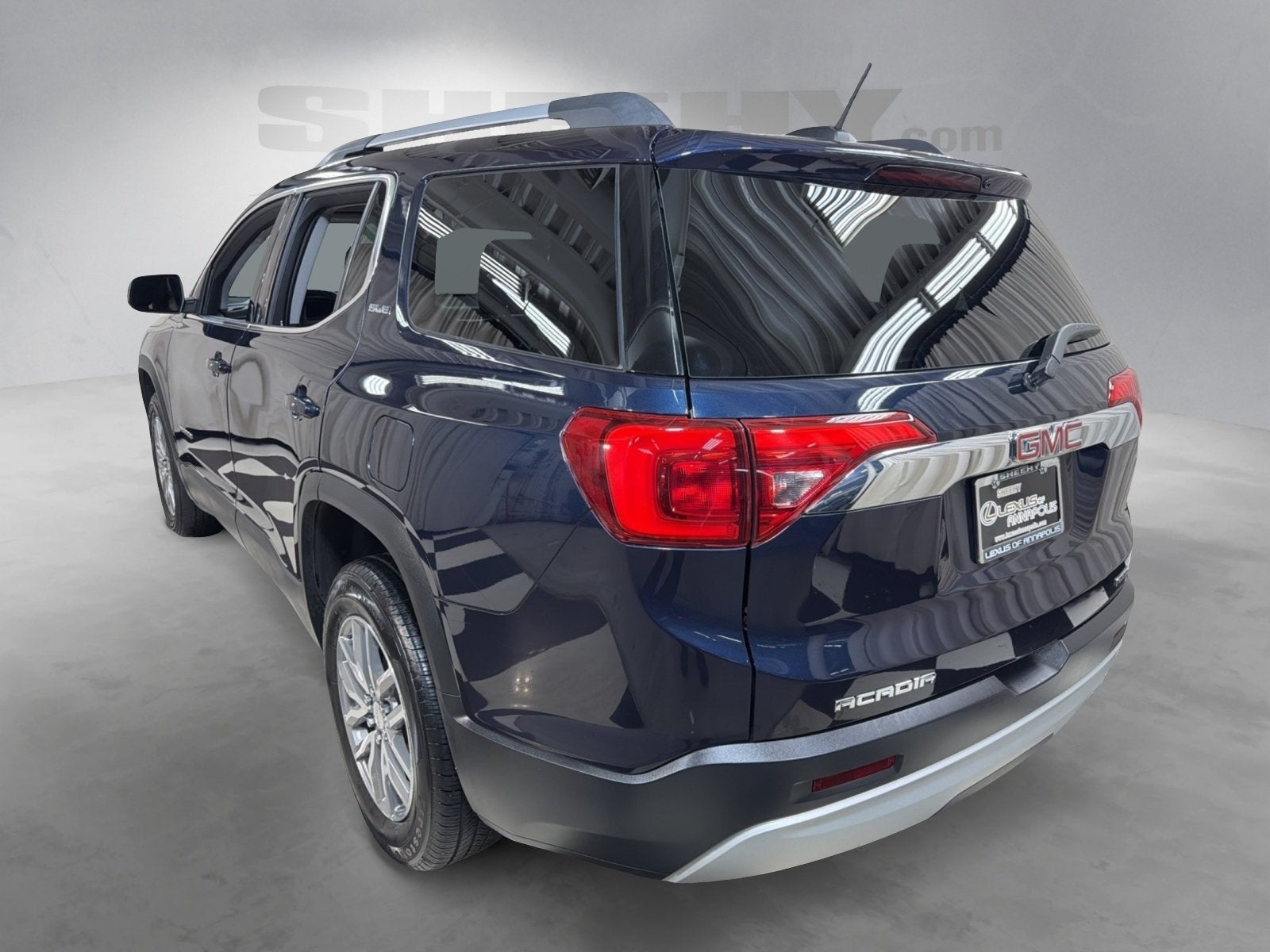 2017 GMC Acadia SLE-2