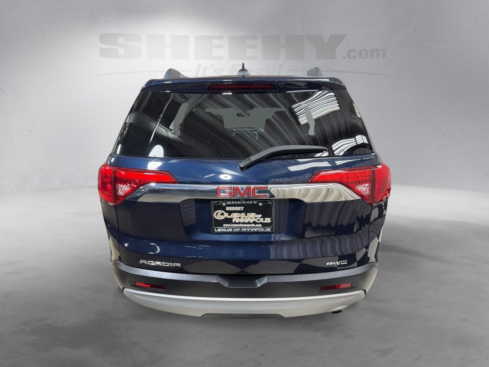 2017 GMC Acadia SLE-2