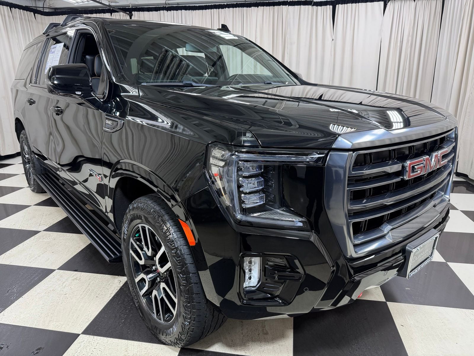 2023 GMC Yukon XL AT4