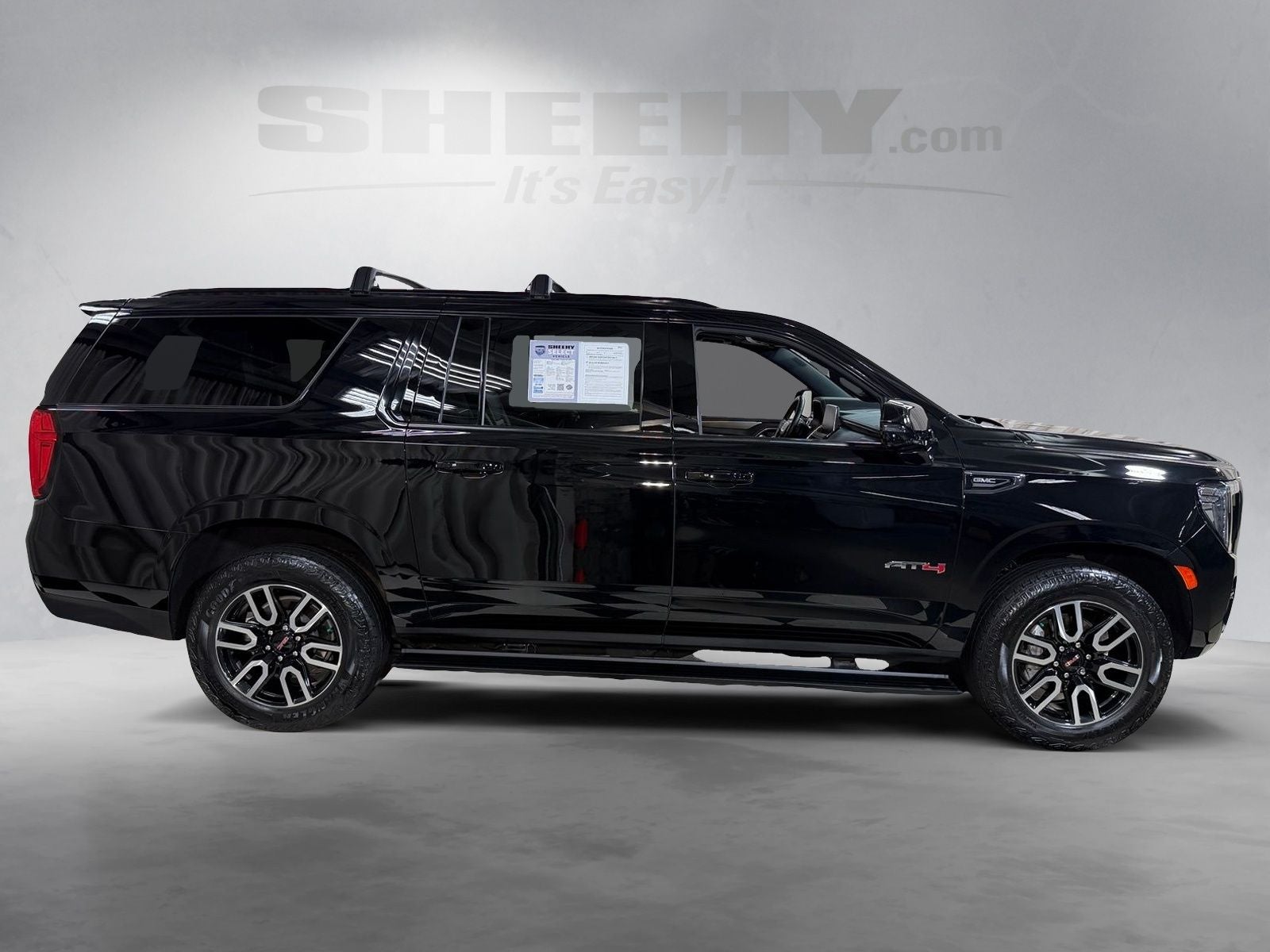 2023 GMC Yukon XL AT4