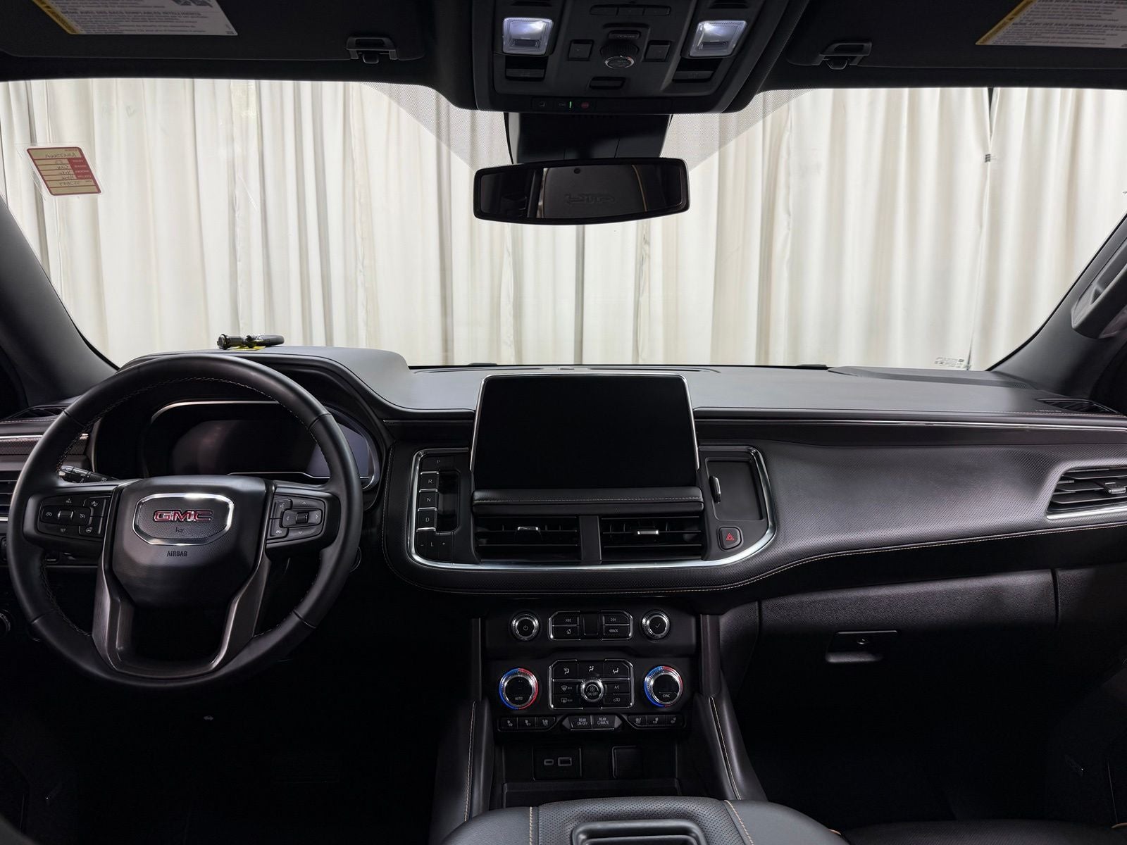 2023 GMC Yukon XL AT4