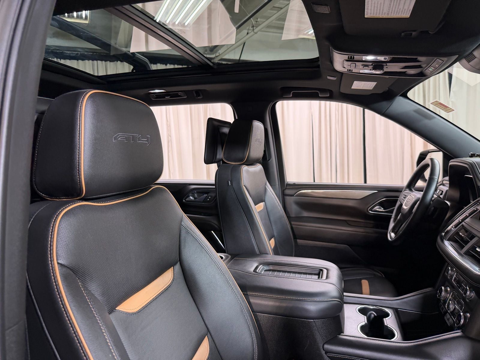 2023 GMC Yukon XL AT4