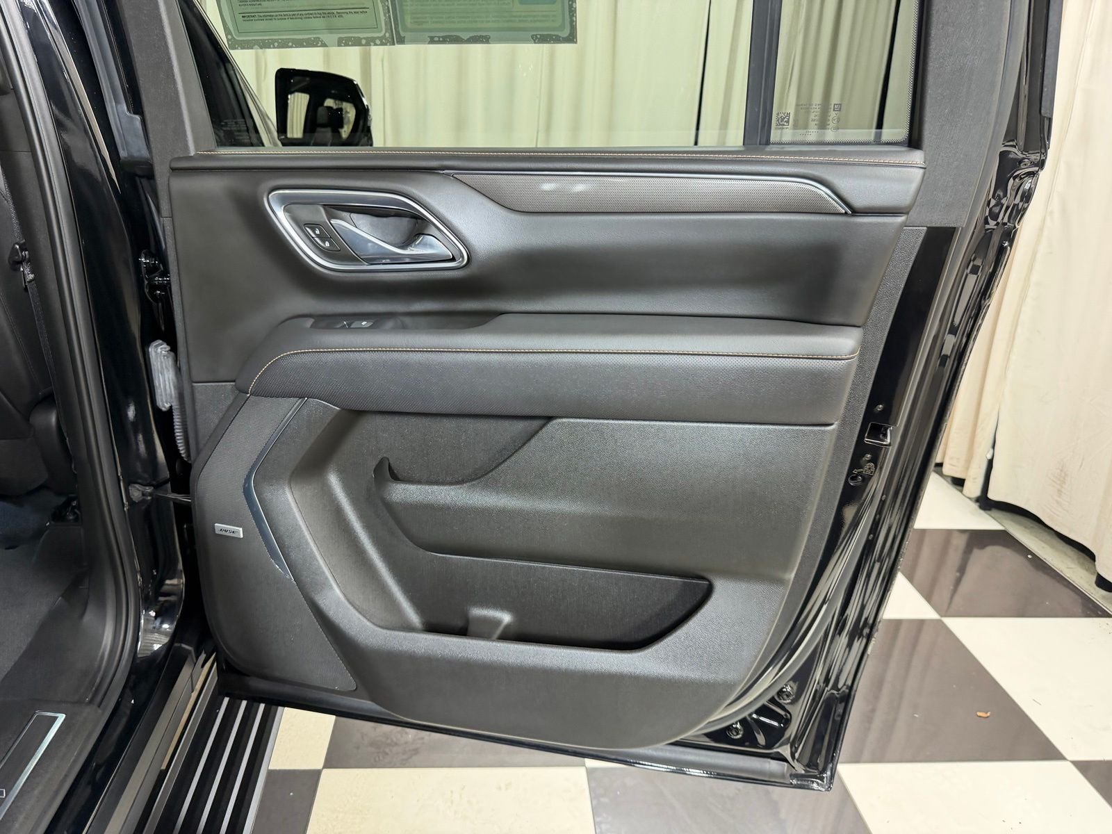 2023 GMC Yukon XL AT4