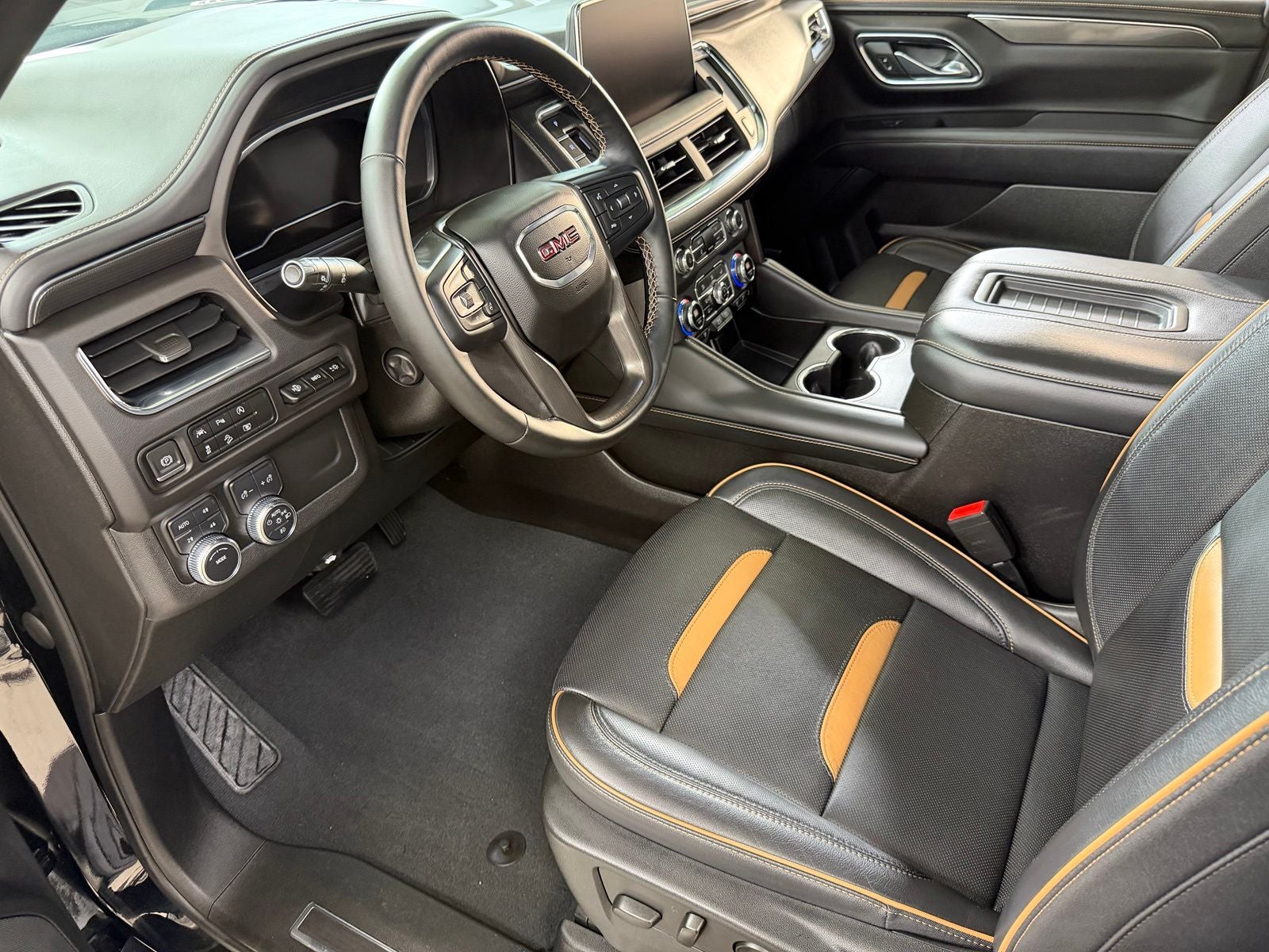 2023 GMC Yukon XL AT4