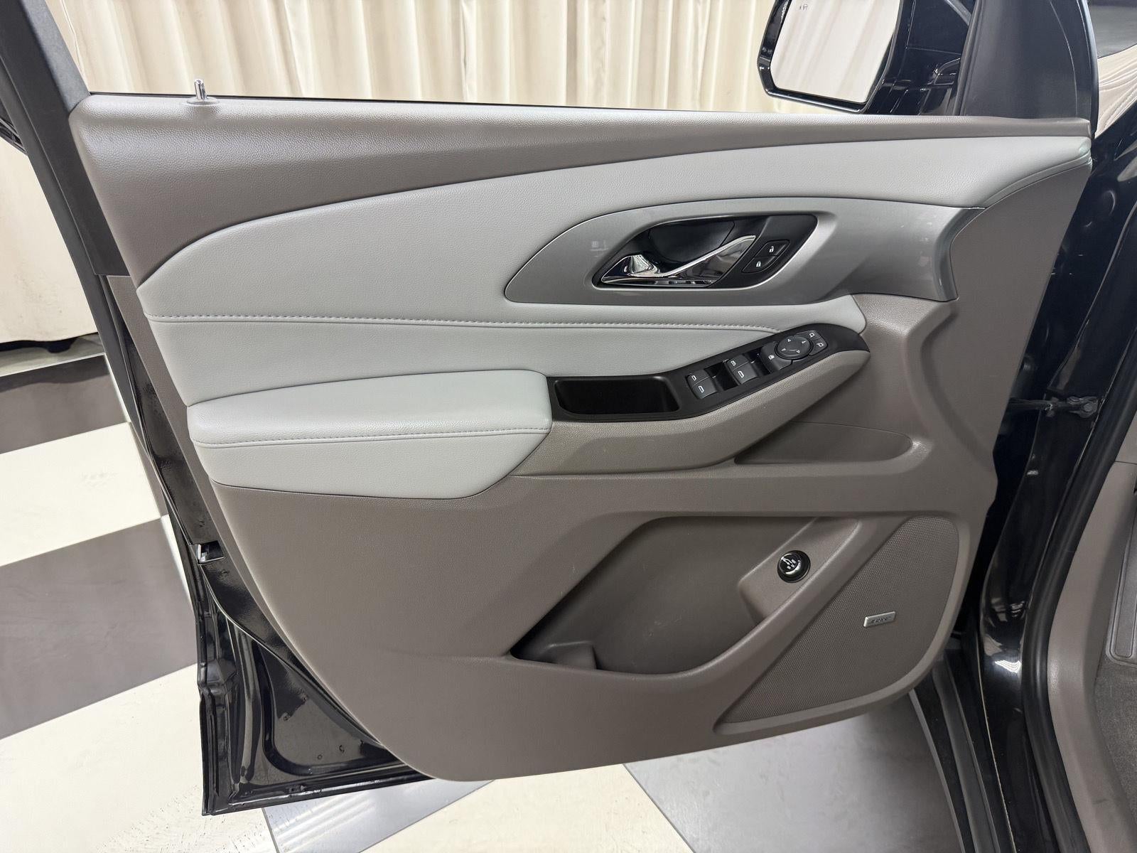 2018 Chevrolet Traverse LT Leather
