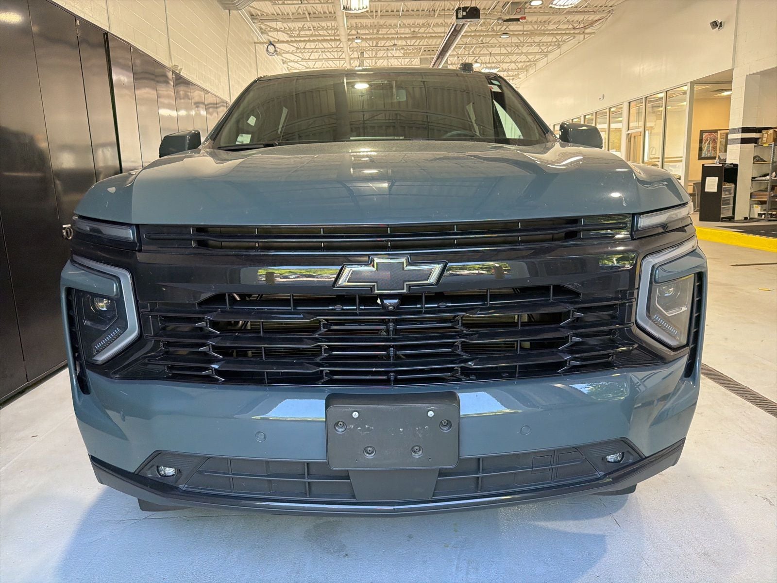 2025 Chevrolet Suburban RST