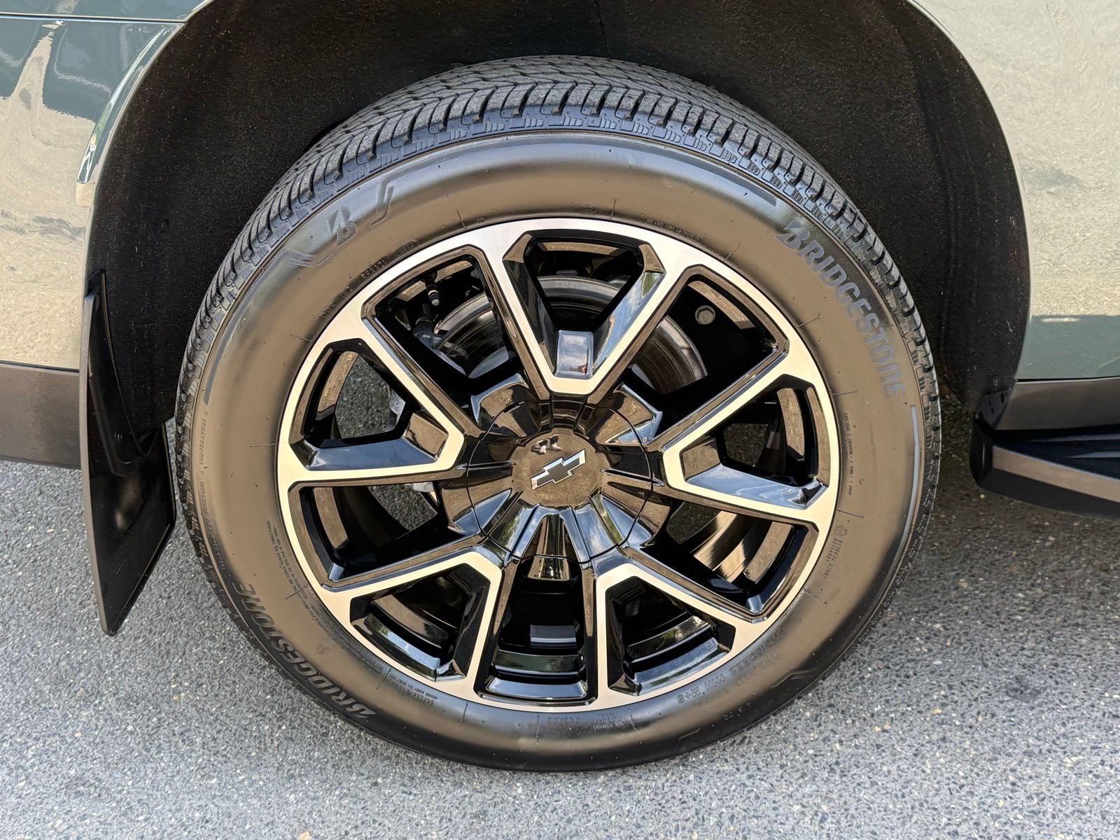2025 Chevrolet Suburban RST