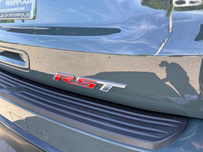 2025 Chevrolet Suburban RST
