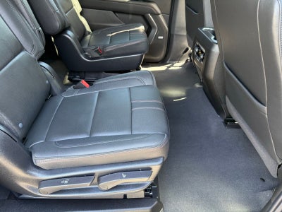 2025 Chevrolet Suburban RST