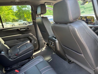 2025 Chevrolet Suburban RST